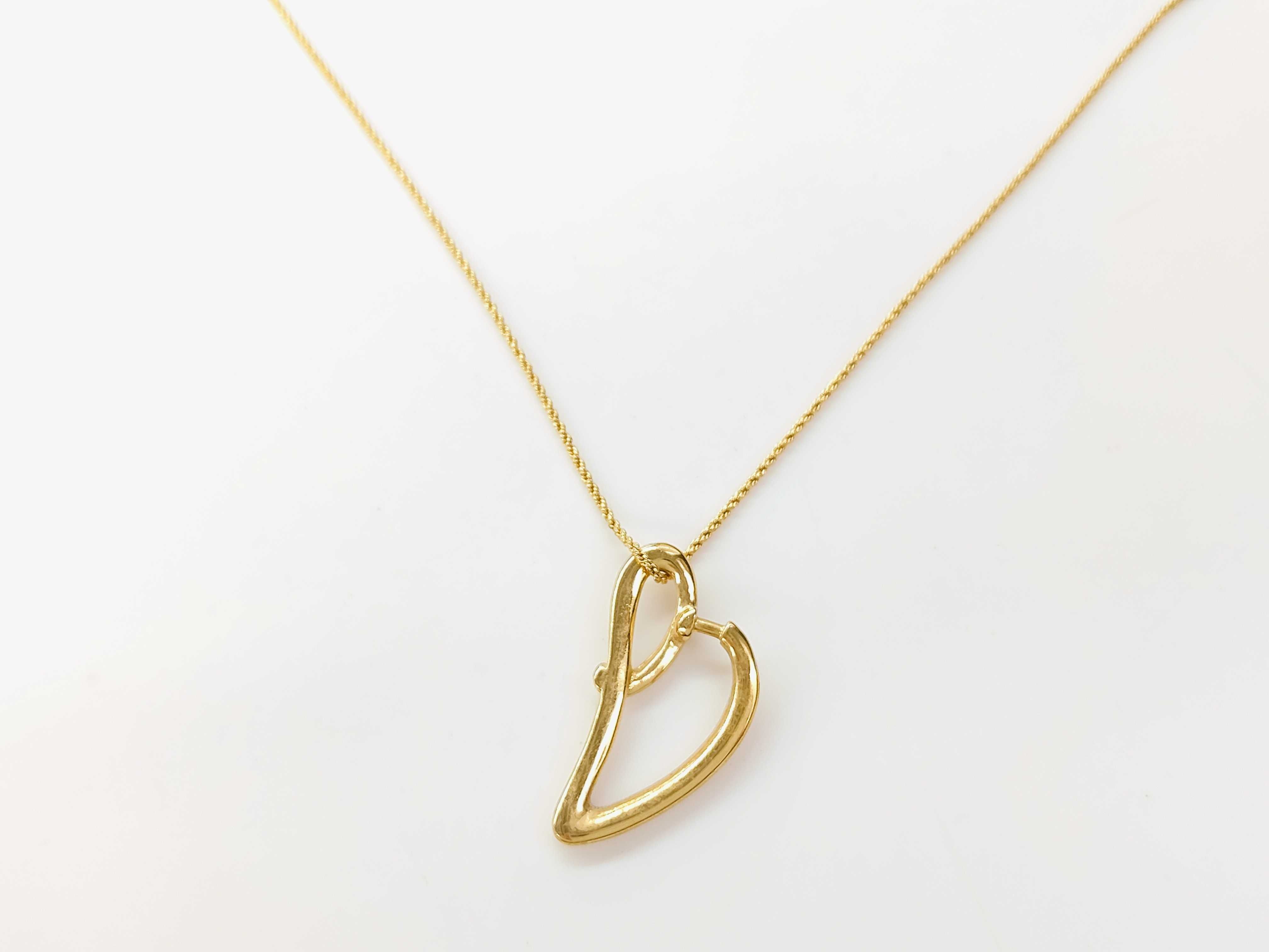 necklace — view 2