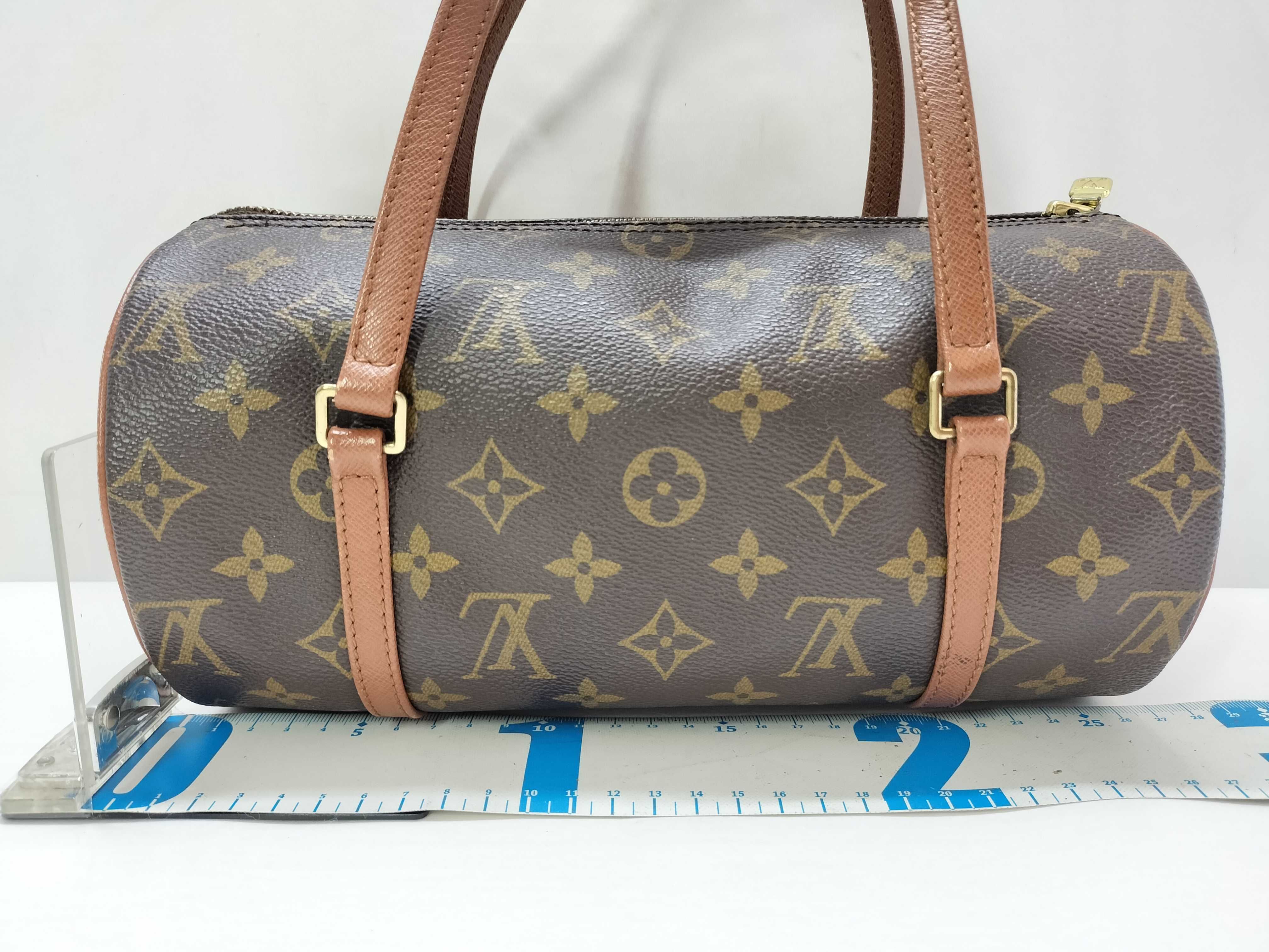 Monogram Louis Vuitton M51366 Old Model Papillon 26 Handbag Monogram Handbag — view 2