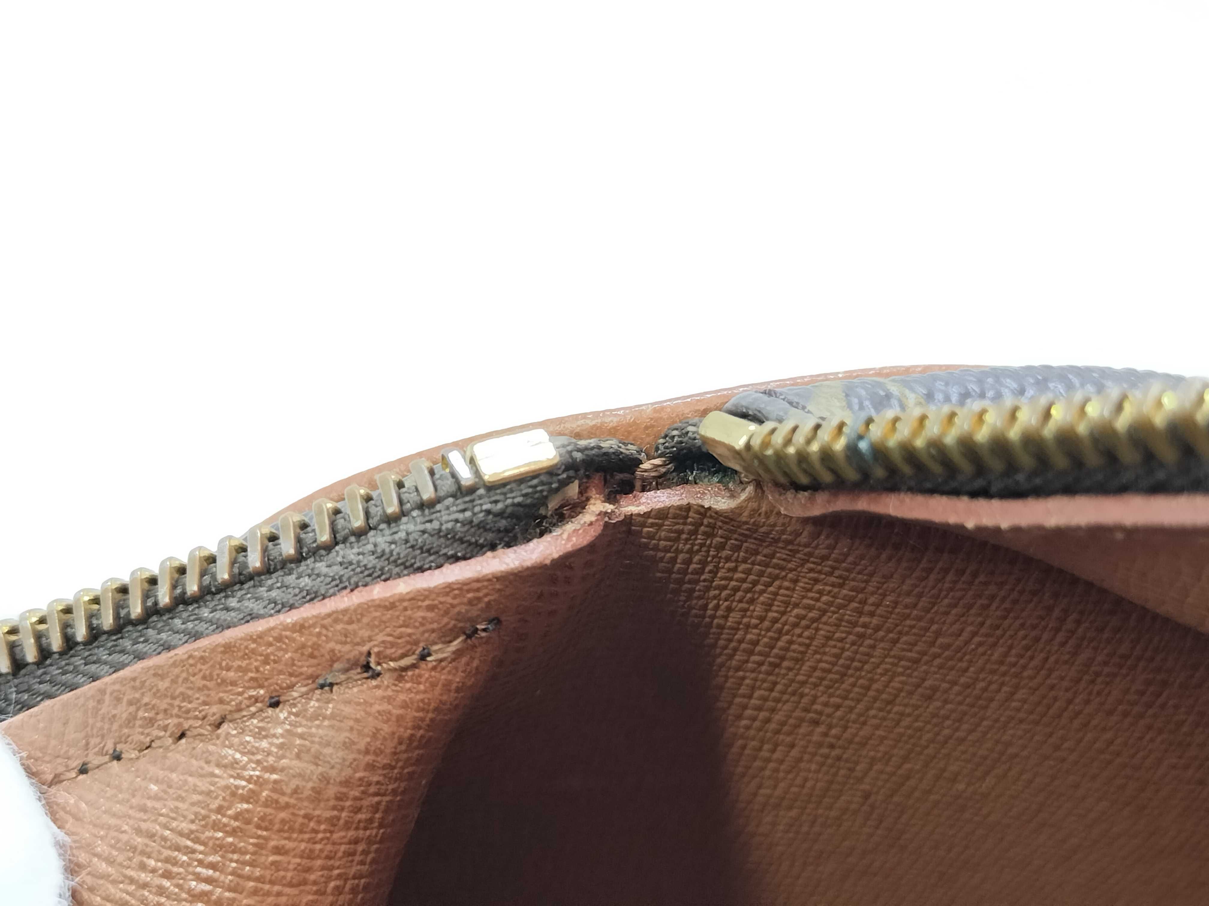 Monogram Louis Vuitton M51366 Old Model Papillon 26 Handbag Monogram Handbag — view 11