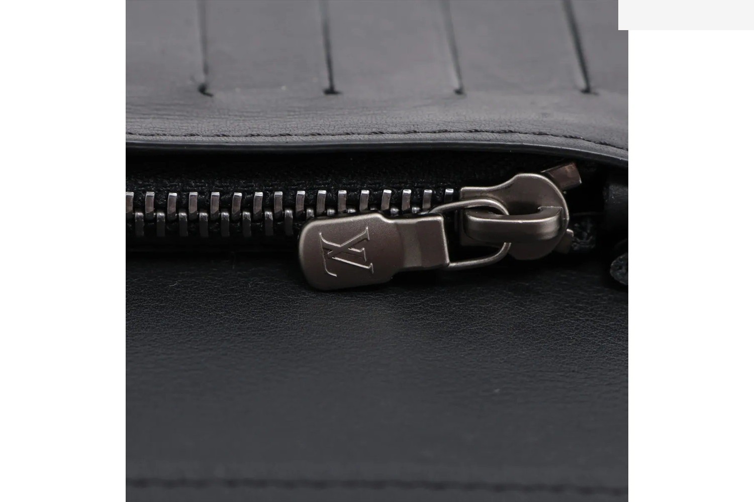 Damier Infini Portefeuille Brazza N63010 Long Wallet — view 9
