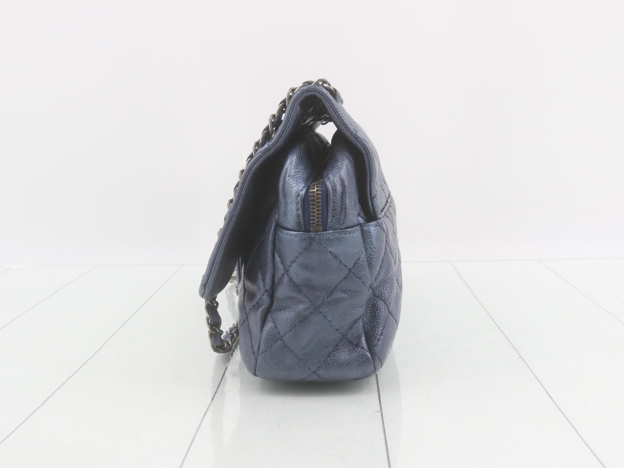 Matelassé Caviar Skin Turnlock Double Chain Shoulder Bag (Blue) — view 3