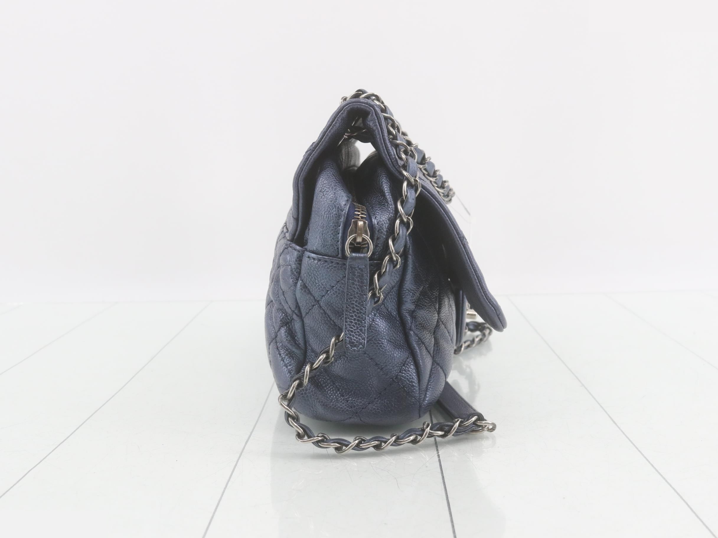 Matelassé Caviar Skin Turnlock Double Chain Shoulder Bag (Blue) — view 4