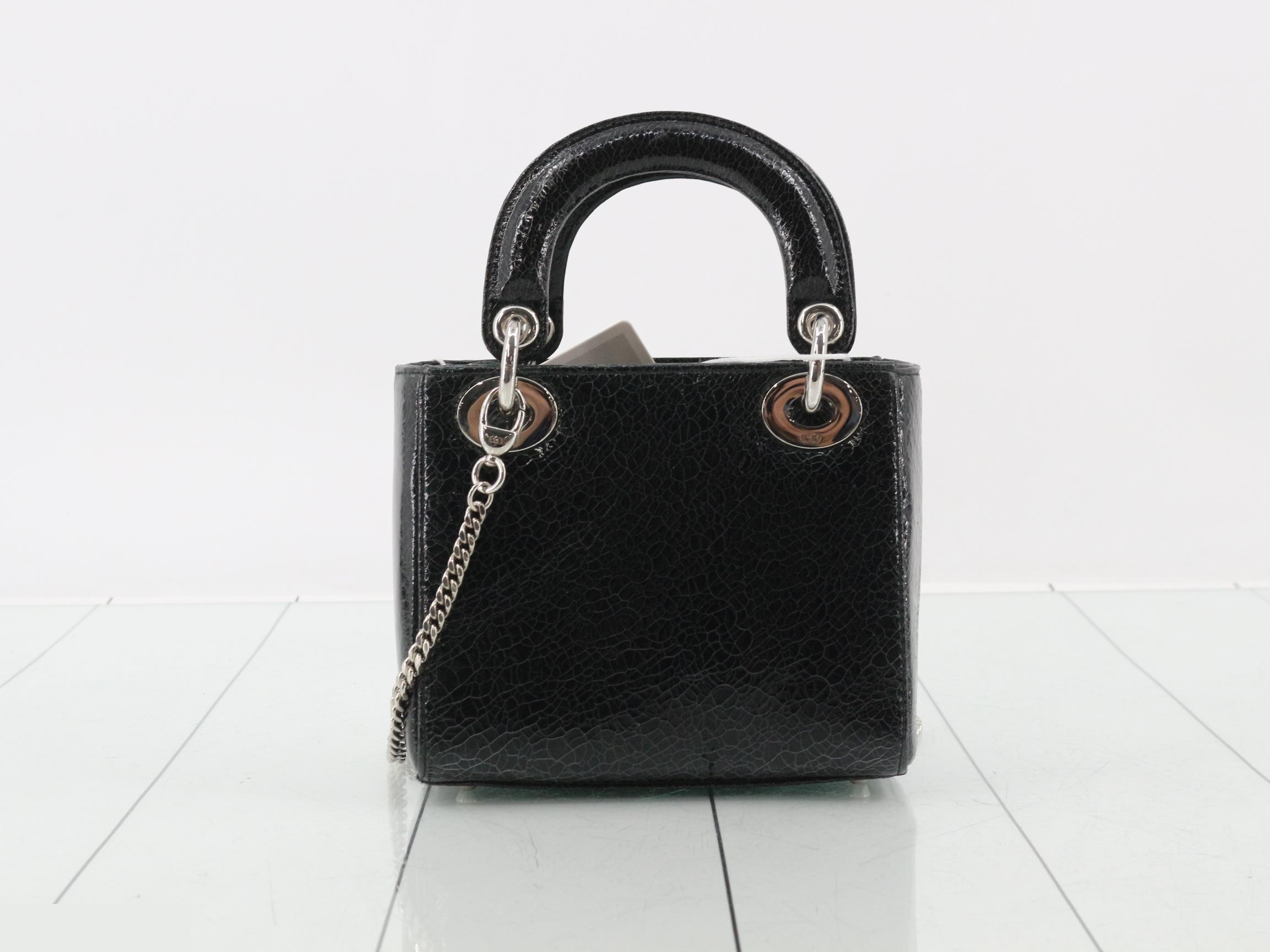 ＬＡＤＹ ＤＩＯＲ — view 2
