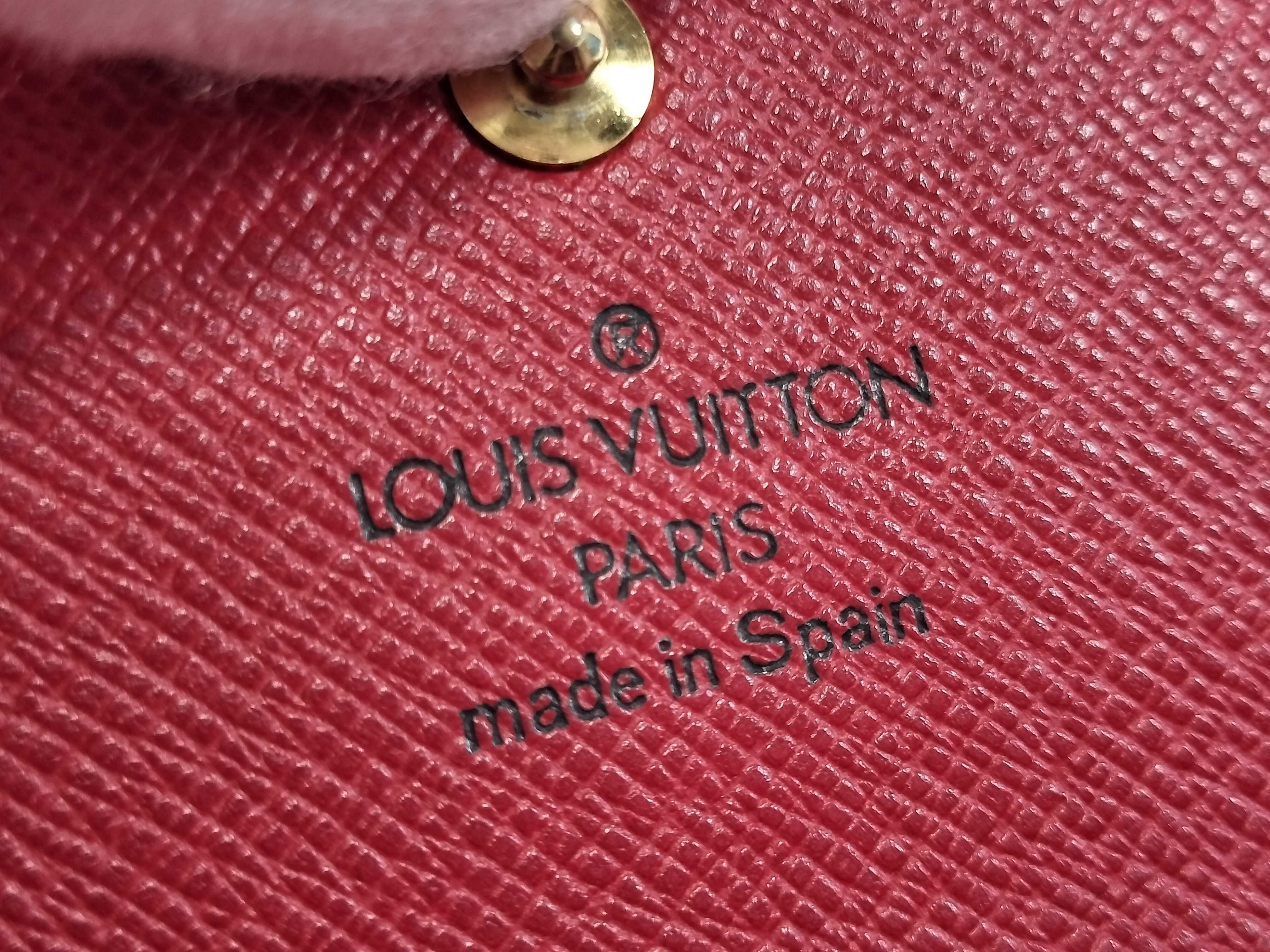 Epi Portefeuille Tresor International Tri-fold Long Wallet — view 11