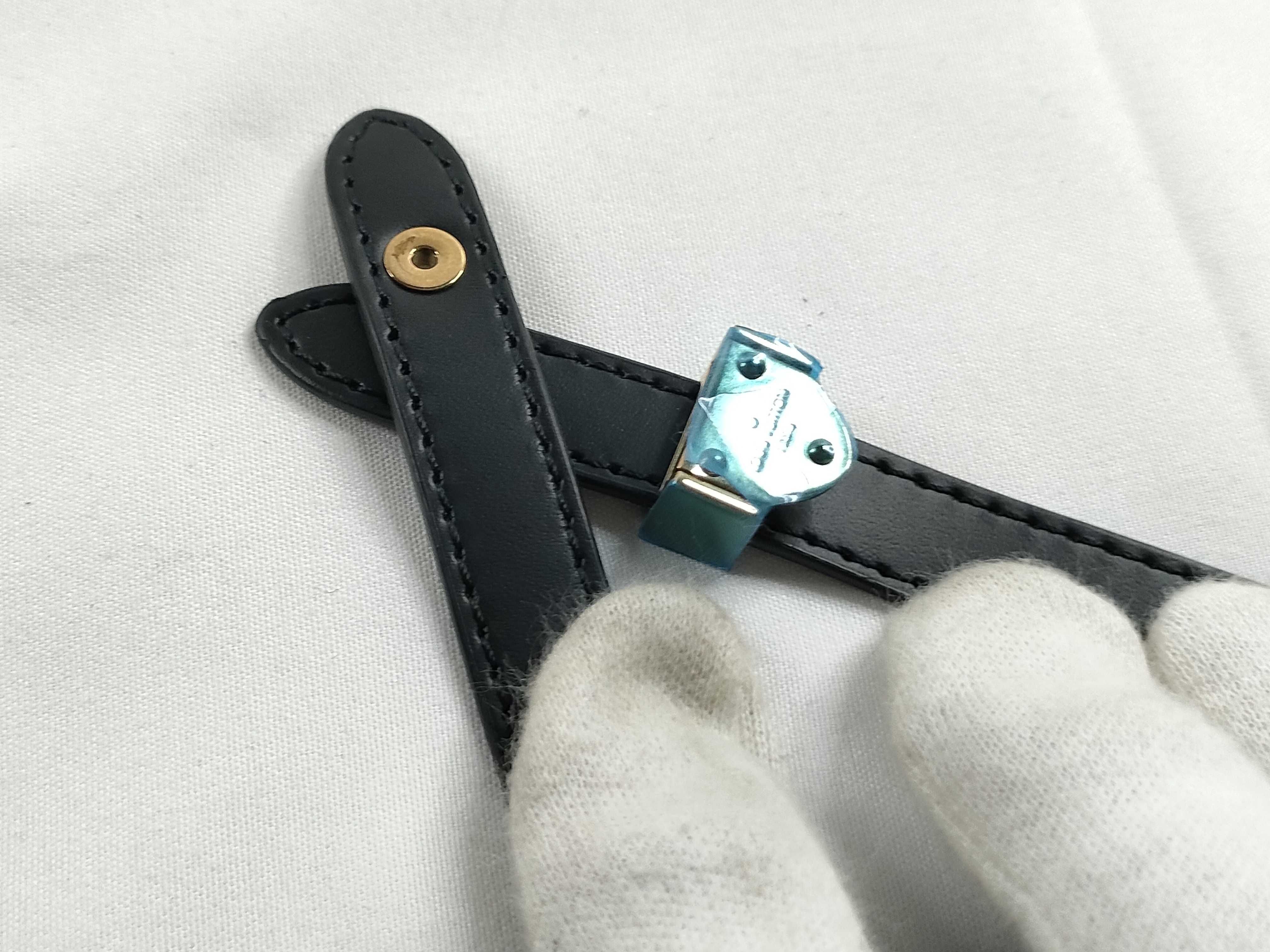 Vuitton Bracelet Leather Black R99066 BC1135 Bracelet/Bangle — view 9
