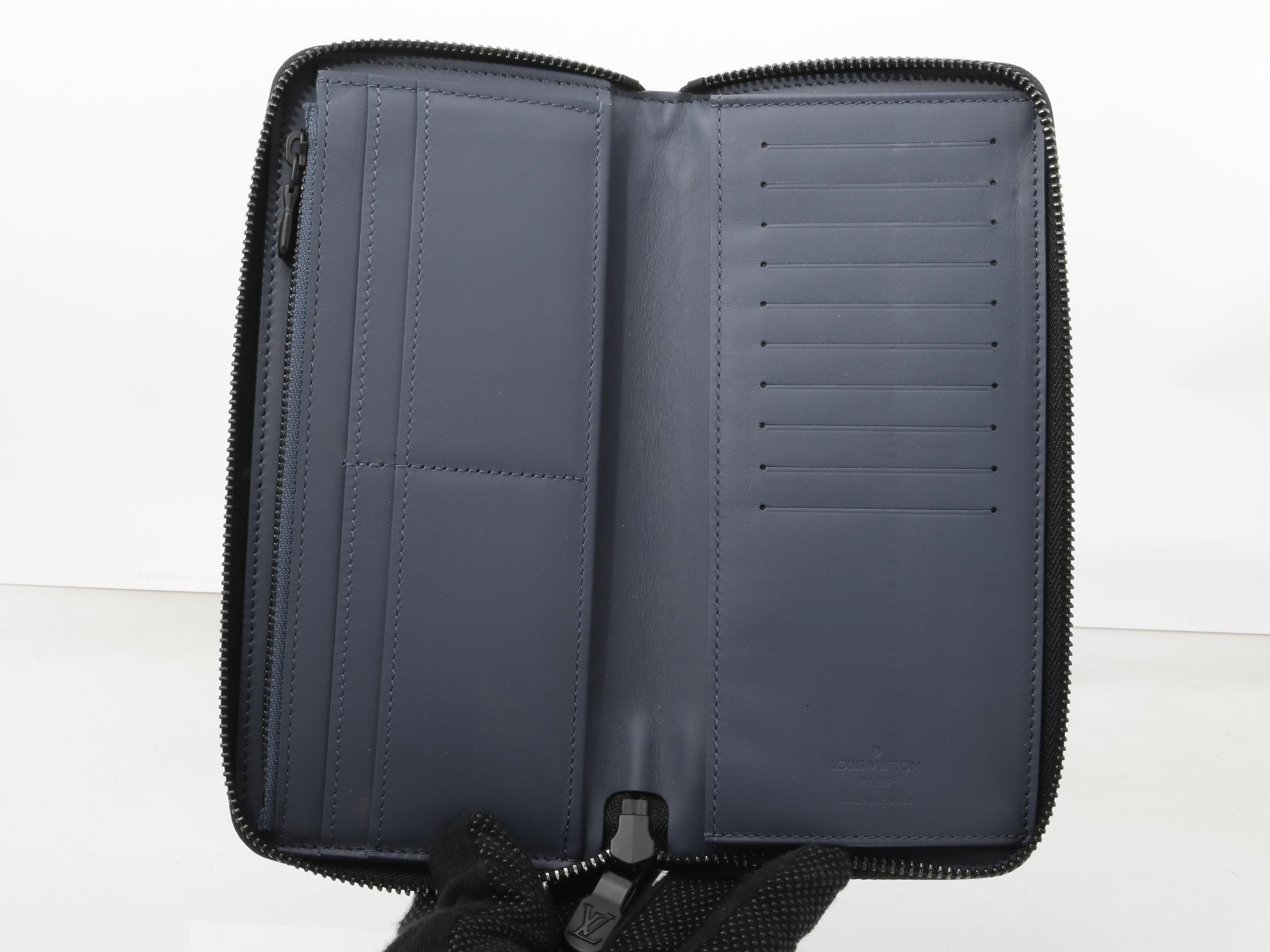 Monogram Zippy Wallet — view 4