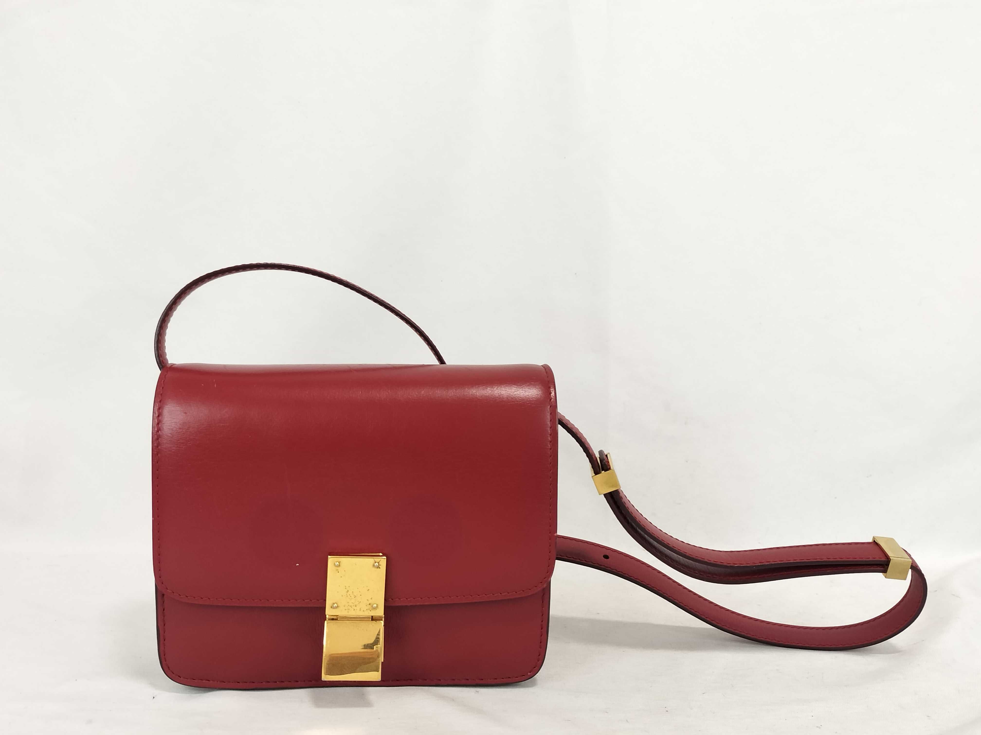 Classic Box Shoulder Bag