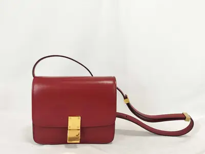 Classic Box Shoulder Bag