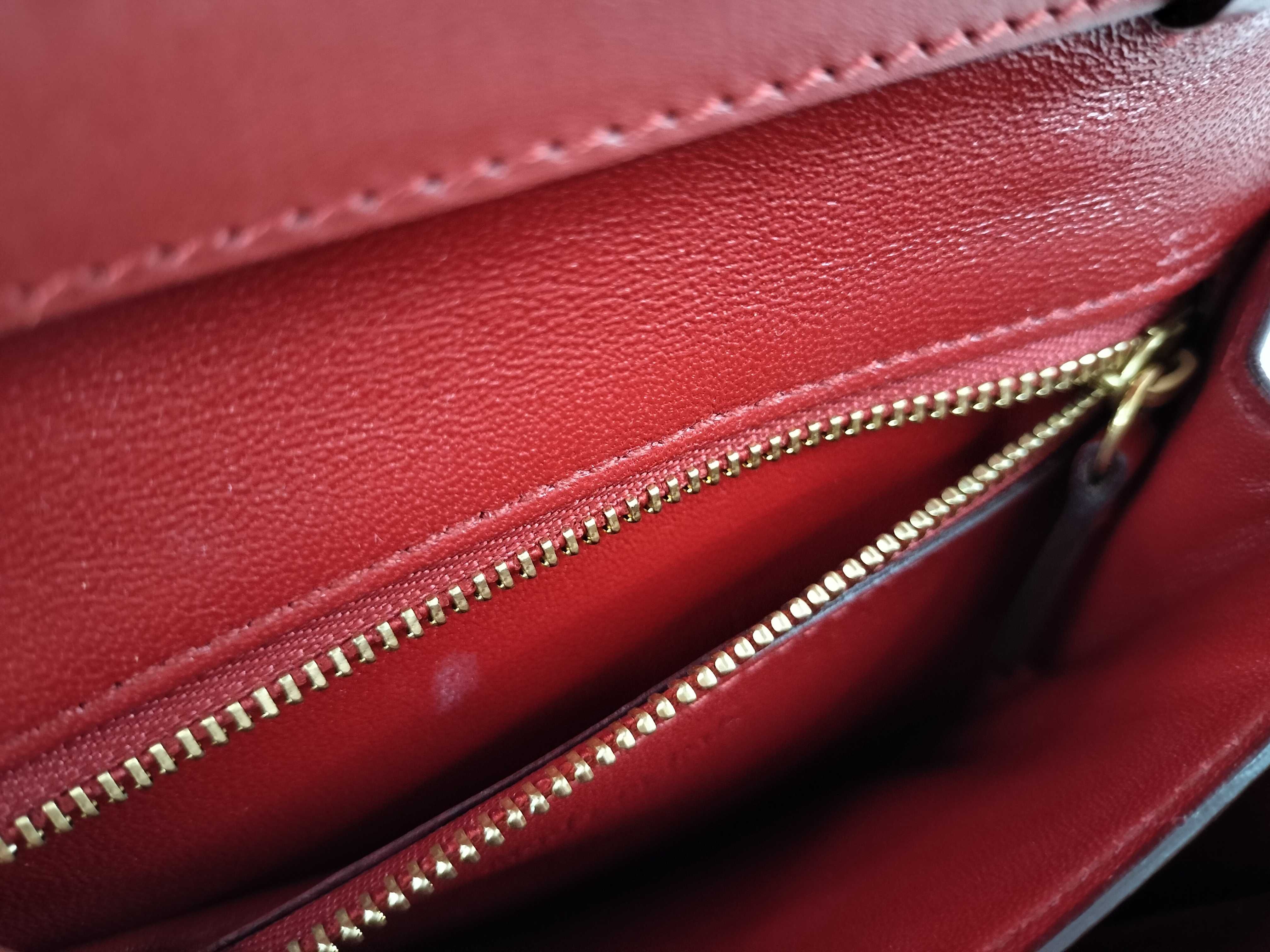 Classic Box Shoulder Bag — view 11