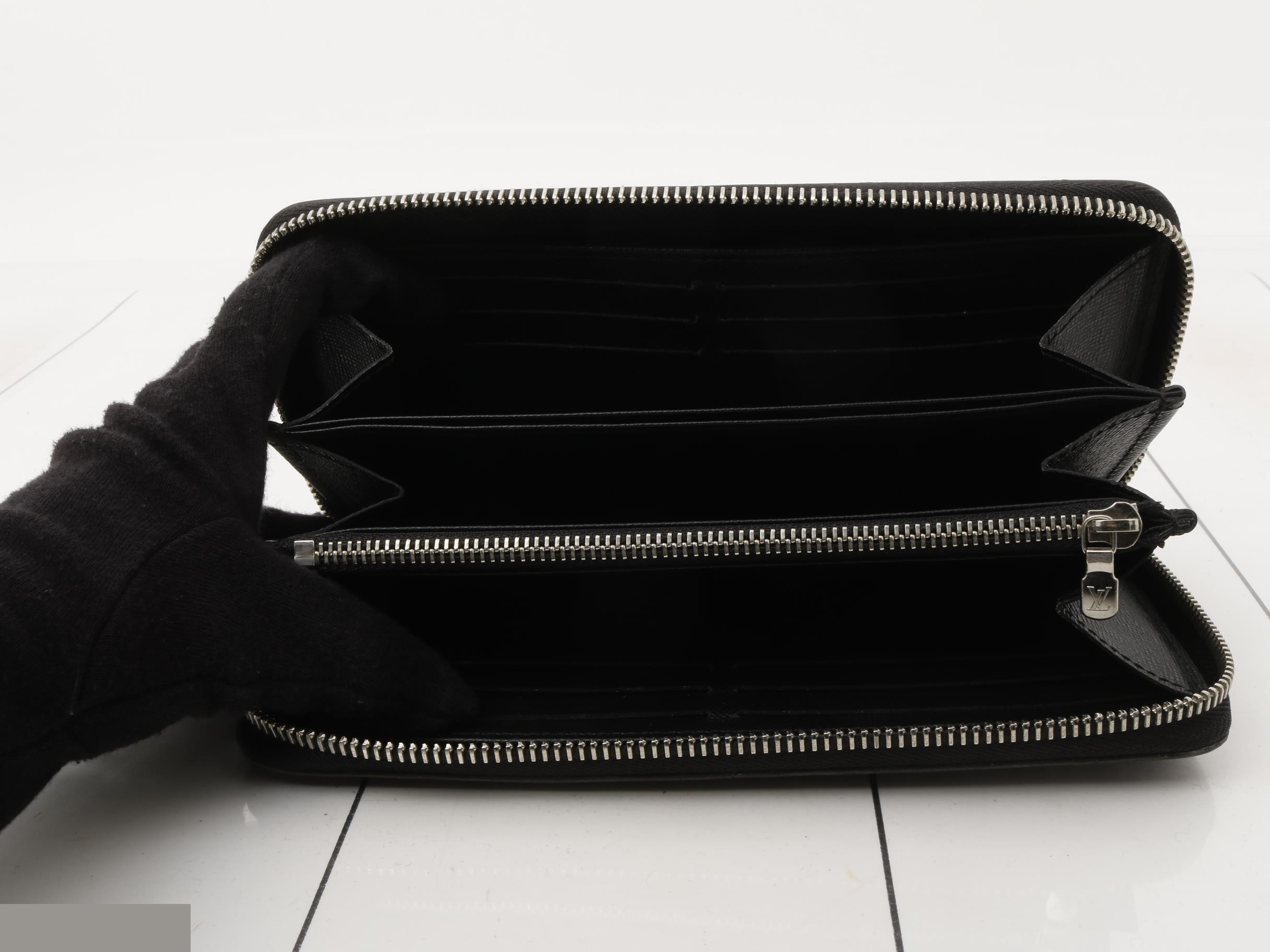 Zippy Wallet — view 4