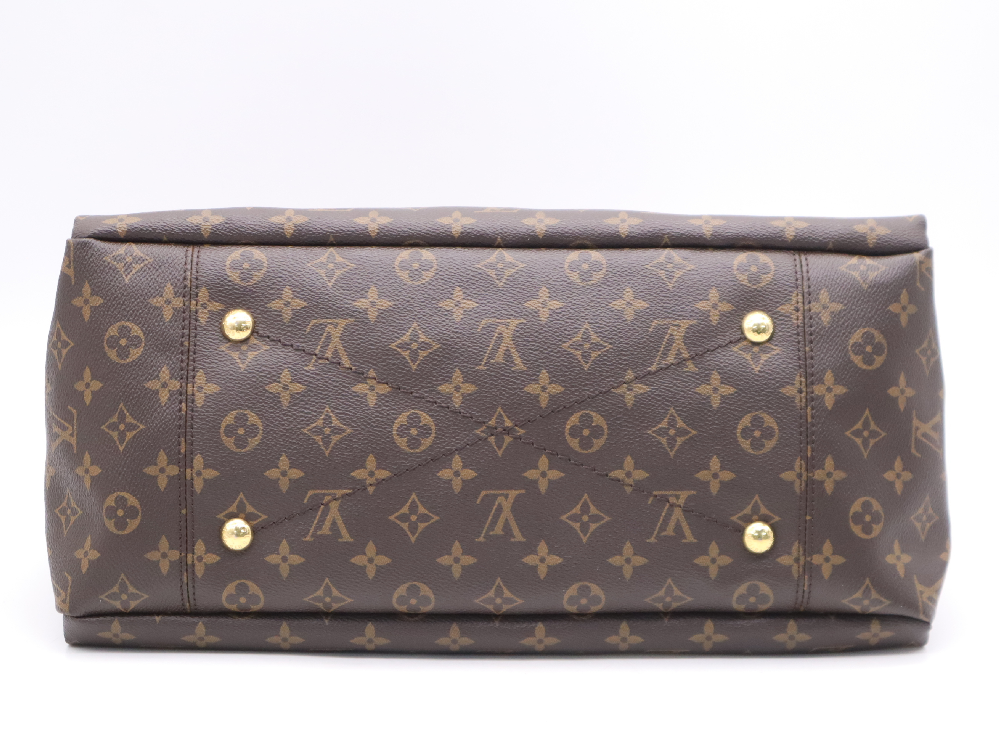 M40249 Monogram Artsy MM Shoulder Bag with Charm — view 4