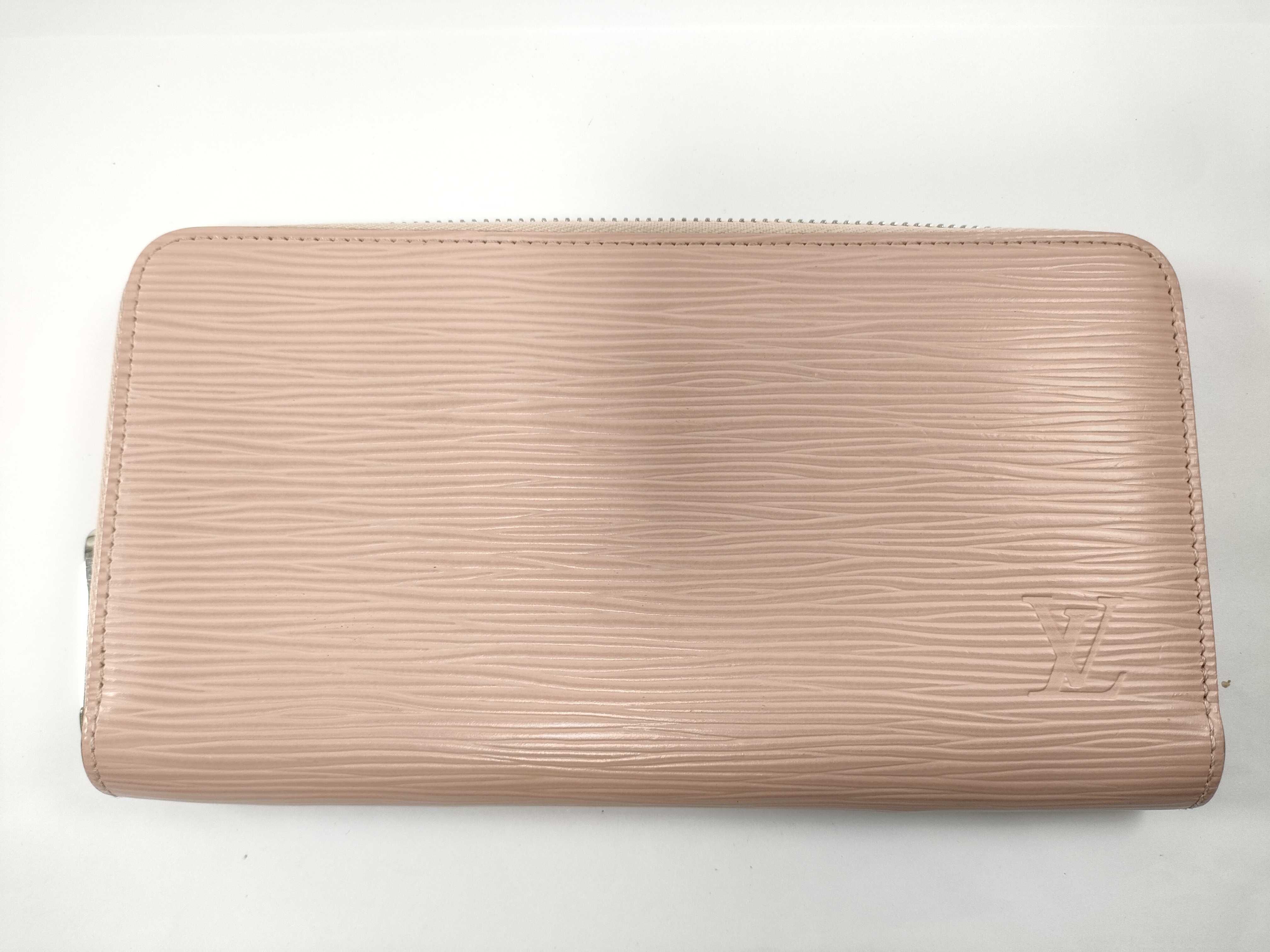 Epi Zippy Wallet M61863