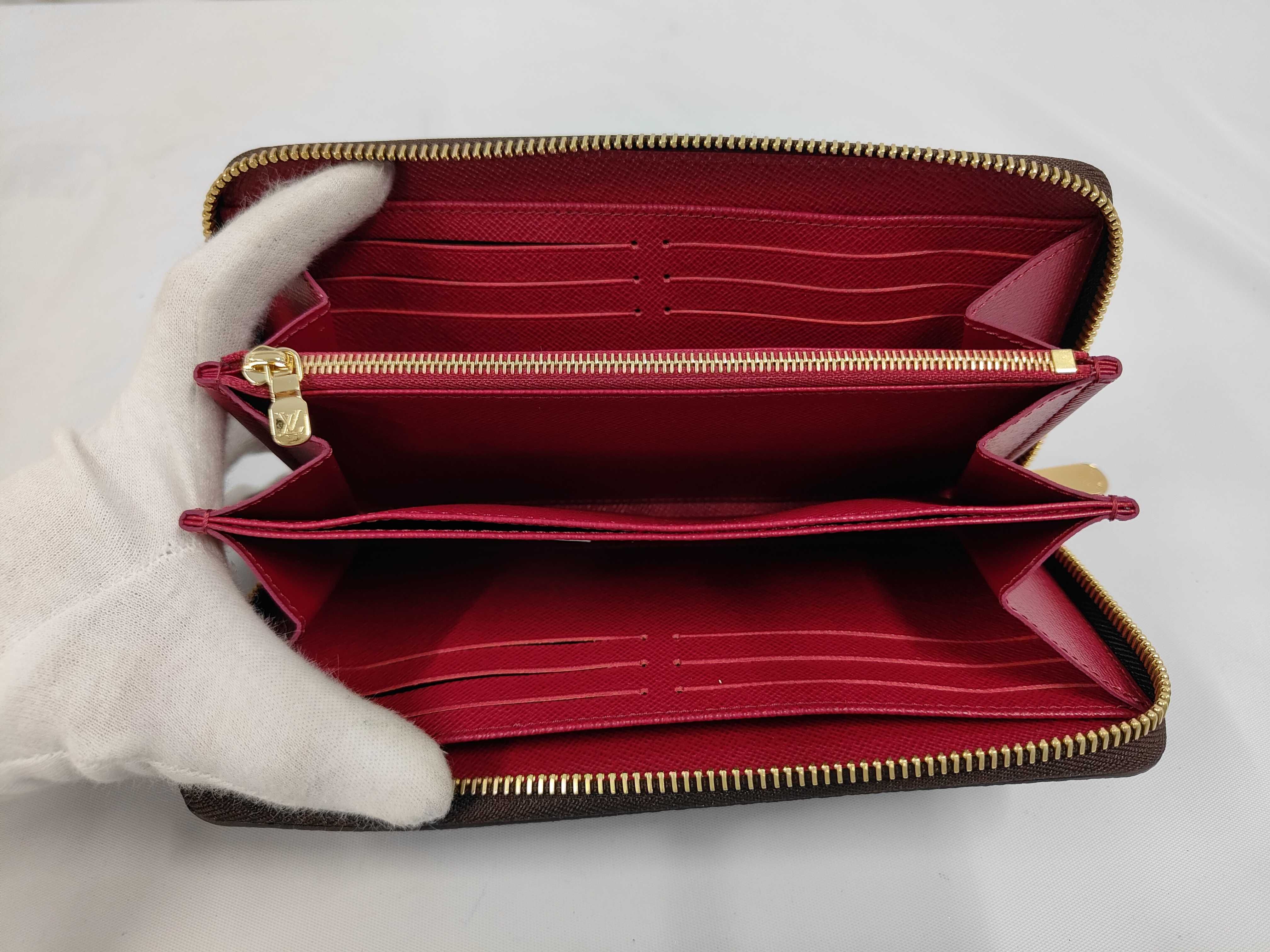 Monogram Zippy Wallet M41895 Wallet — view 5