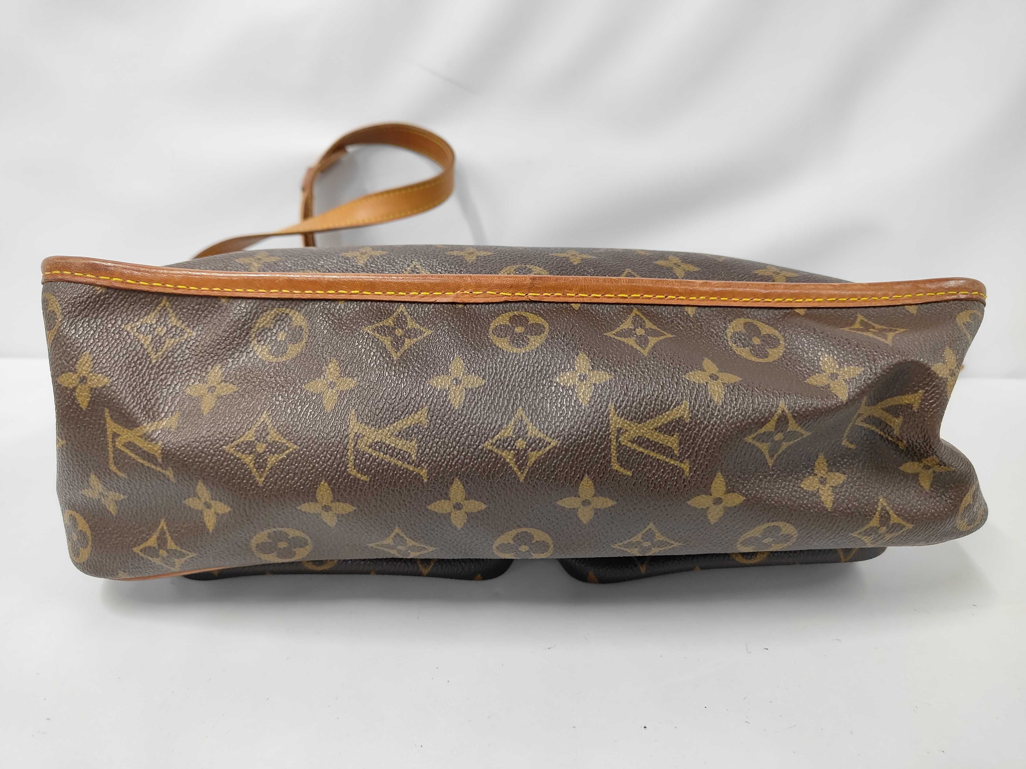 LV Louis Vuitton Monogram Gibeciere MM Shoulder Bag — view 3