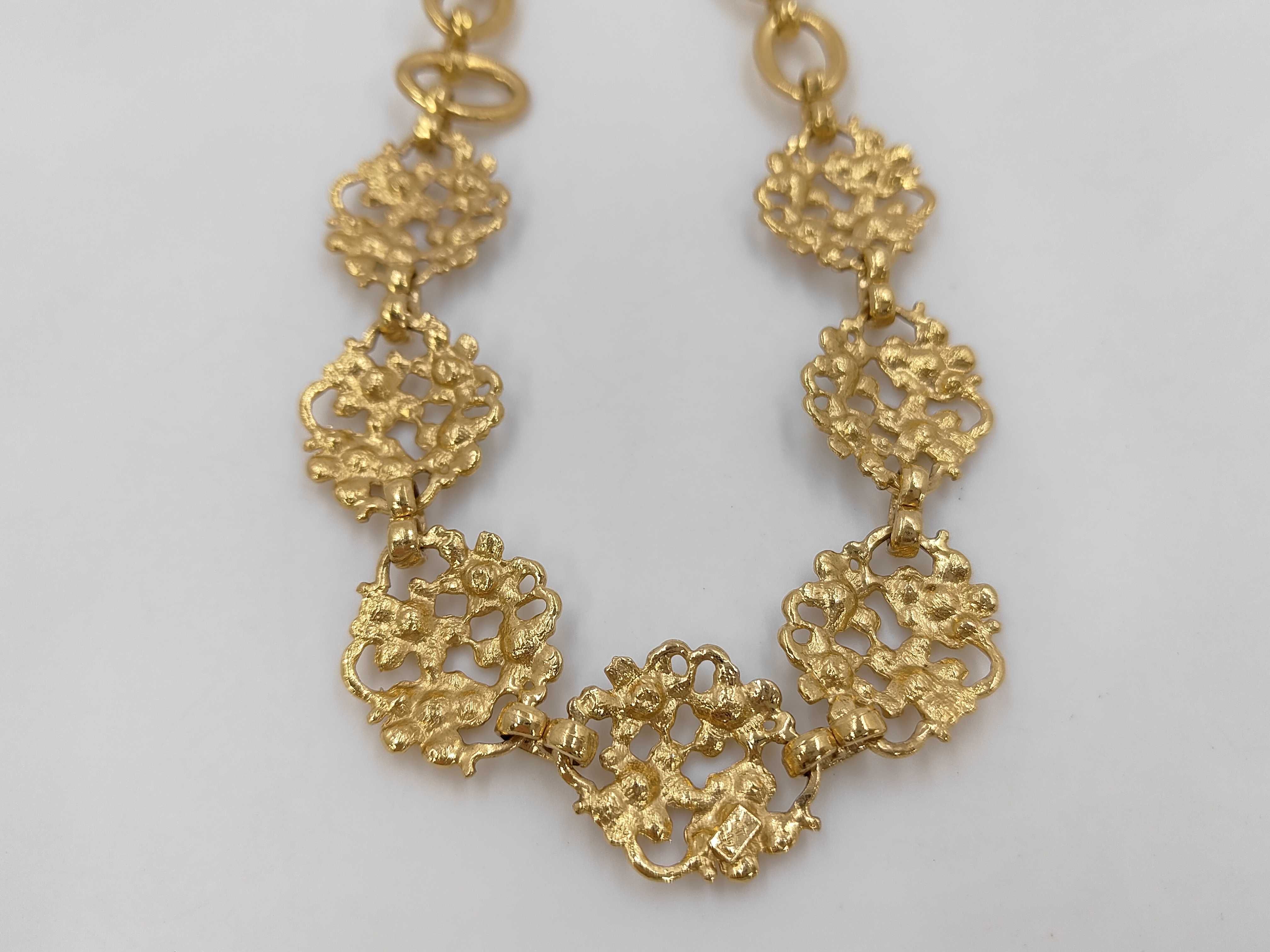 Flower Chain Link Stone Gold x Multi Choker Necklace — view 4