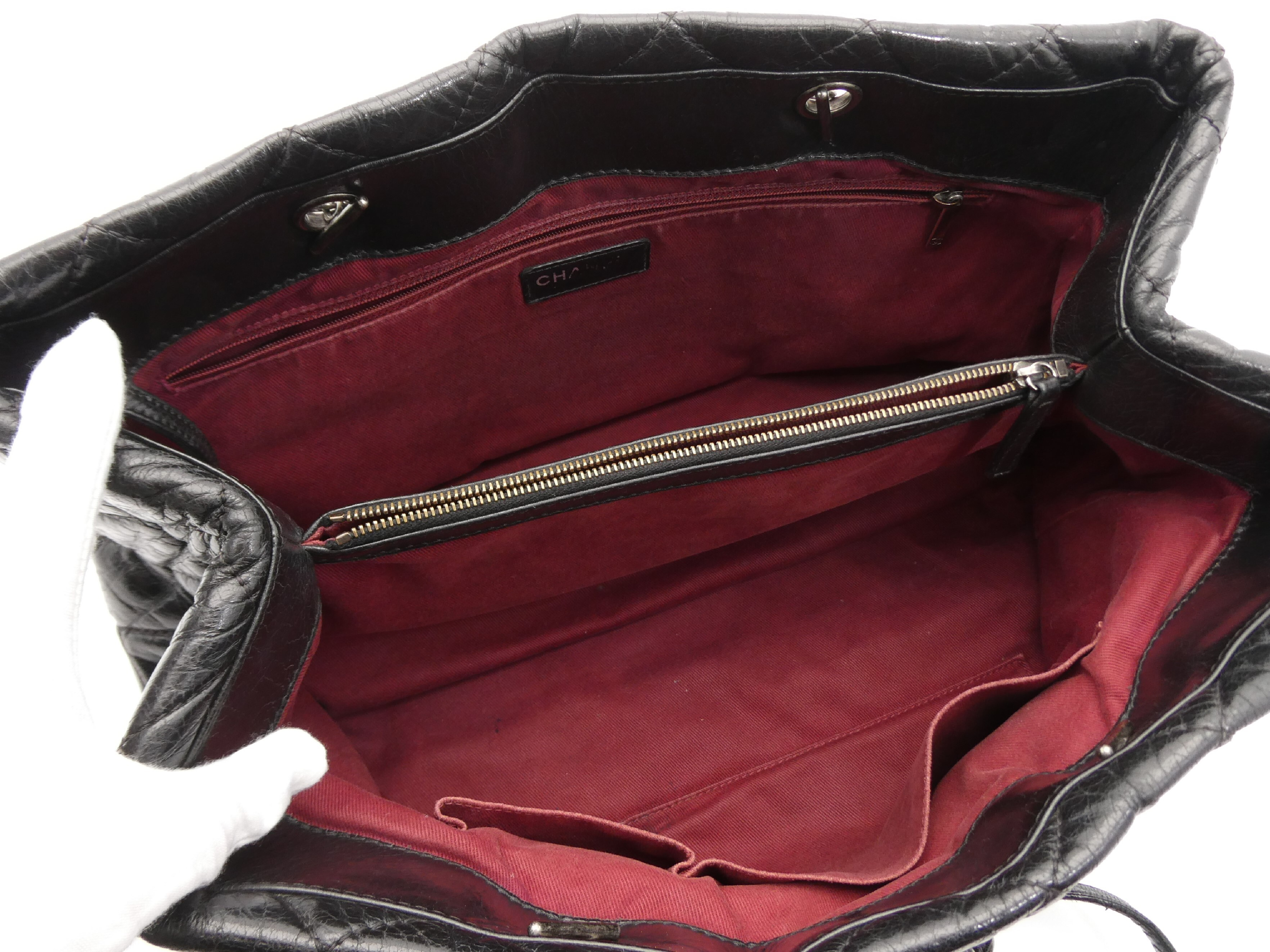 Matelassé Coco Mark Chain Tote Bag — view 7