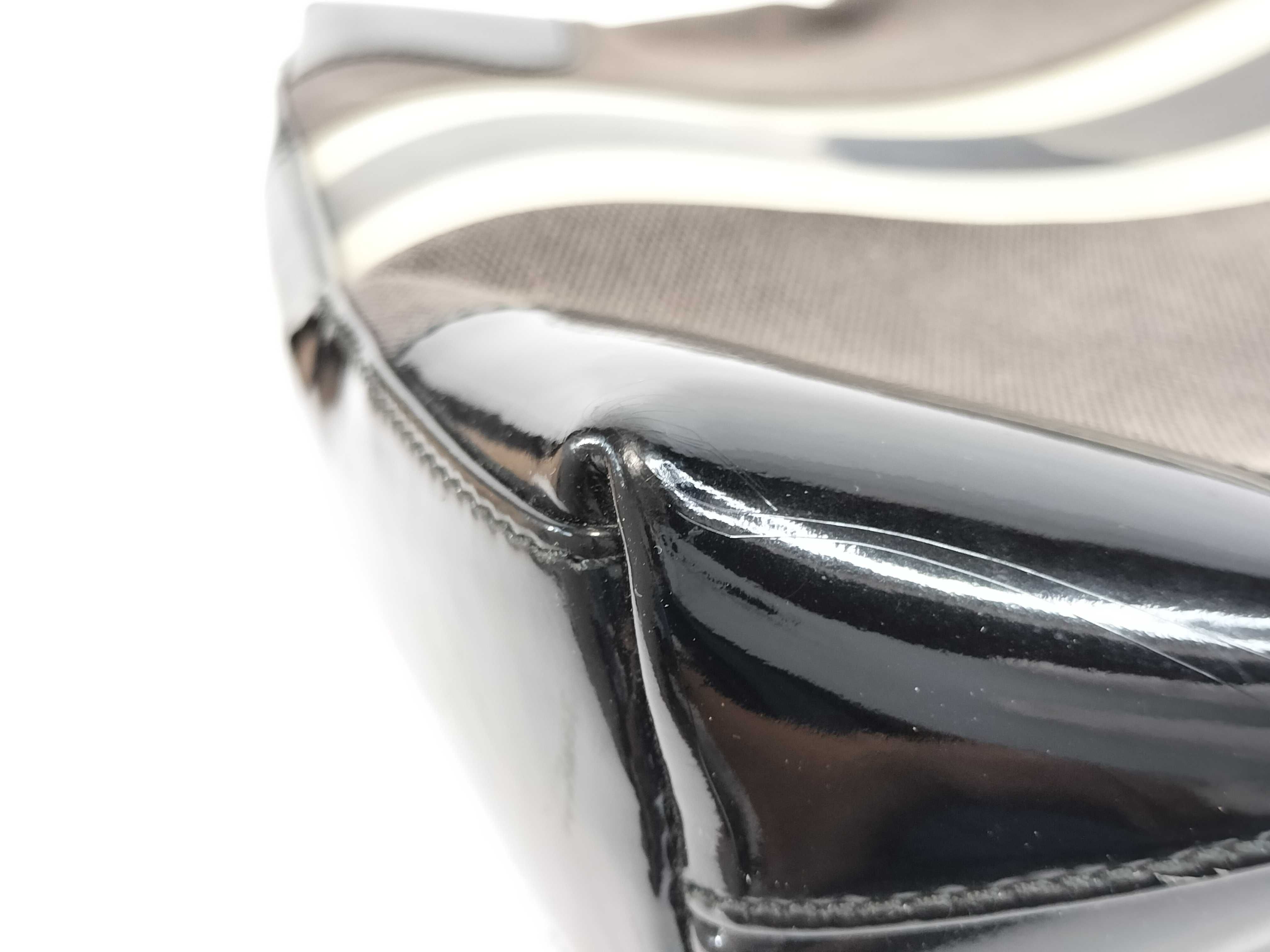 One-Shoulder Handbag — view 6