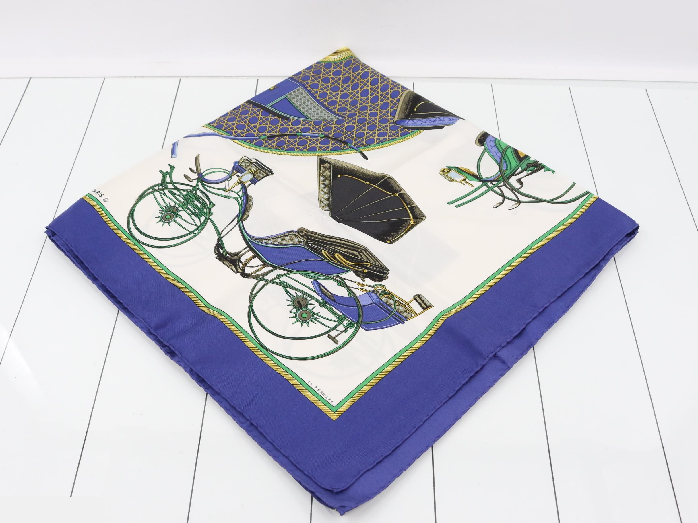 Carre 90, Blue/Ivory Silk — view 2
