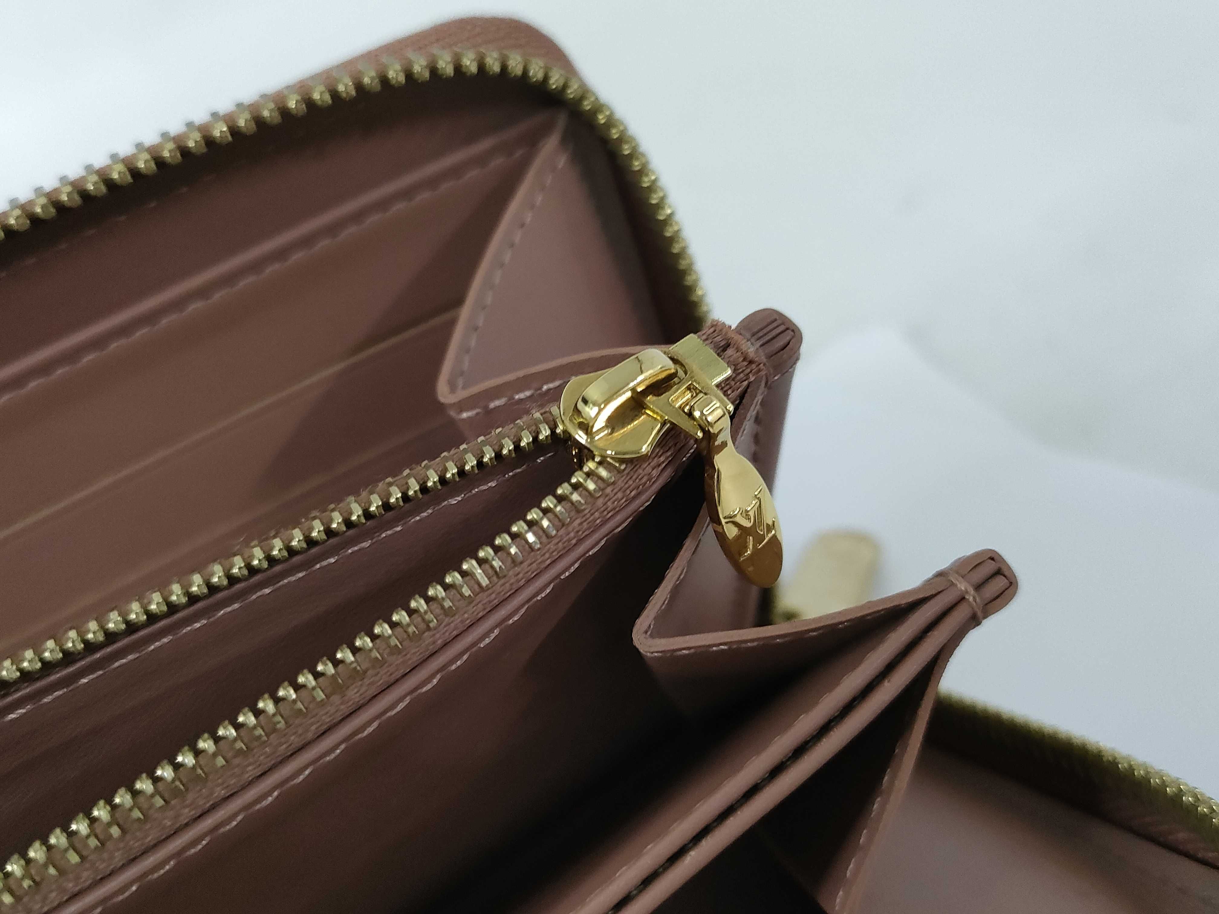 Vernis LV Louis Vuitton Monogram Vernis Zippy Wallet Long Wallet — view 11