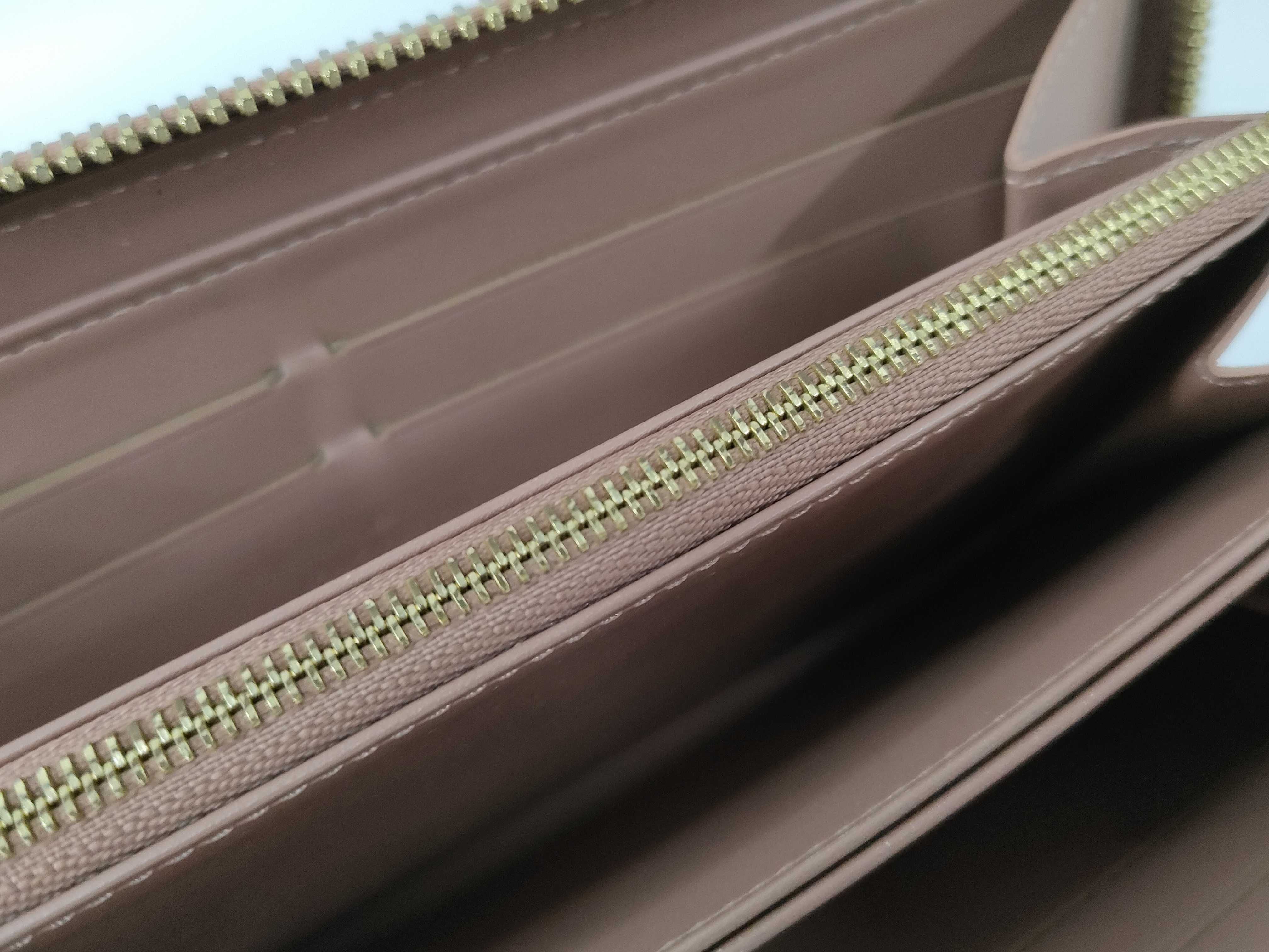 Vernis LV Louis Vuitton Monogram Vernis Zippy Wallet Long Wallet — view 9