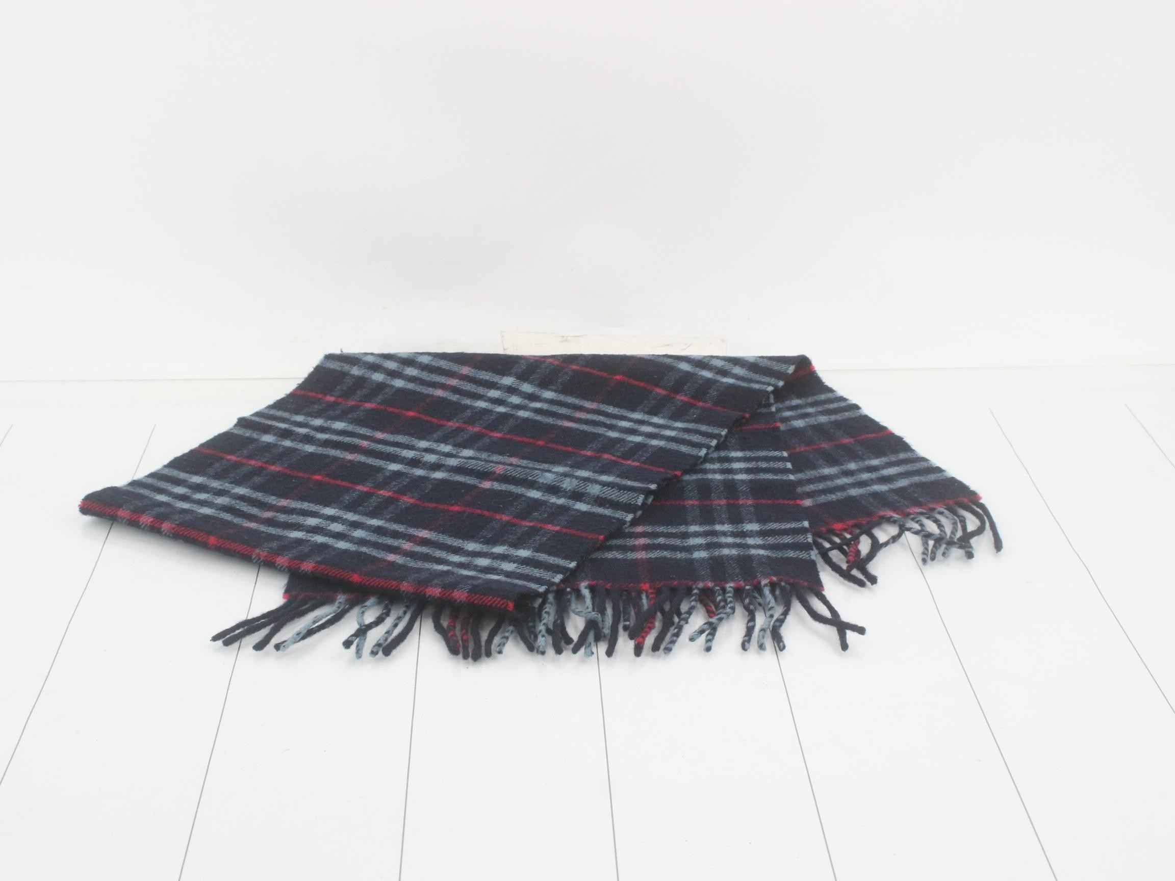 Other lines: Small items, accessories, and scarves — view 3