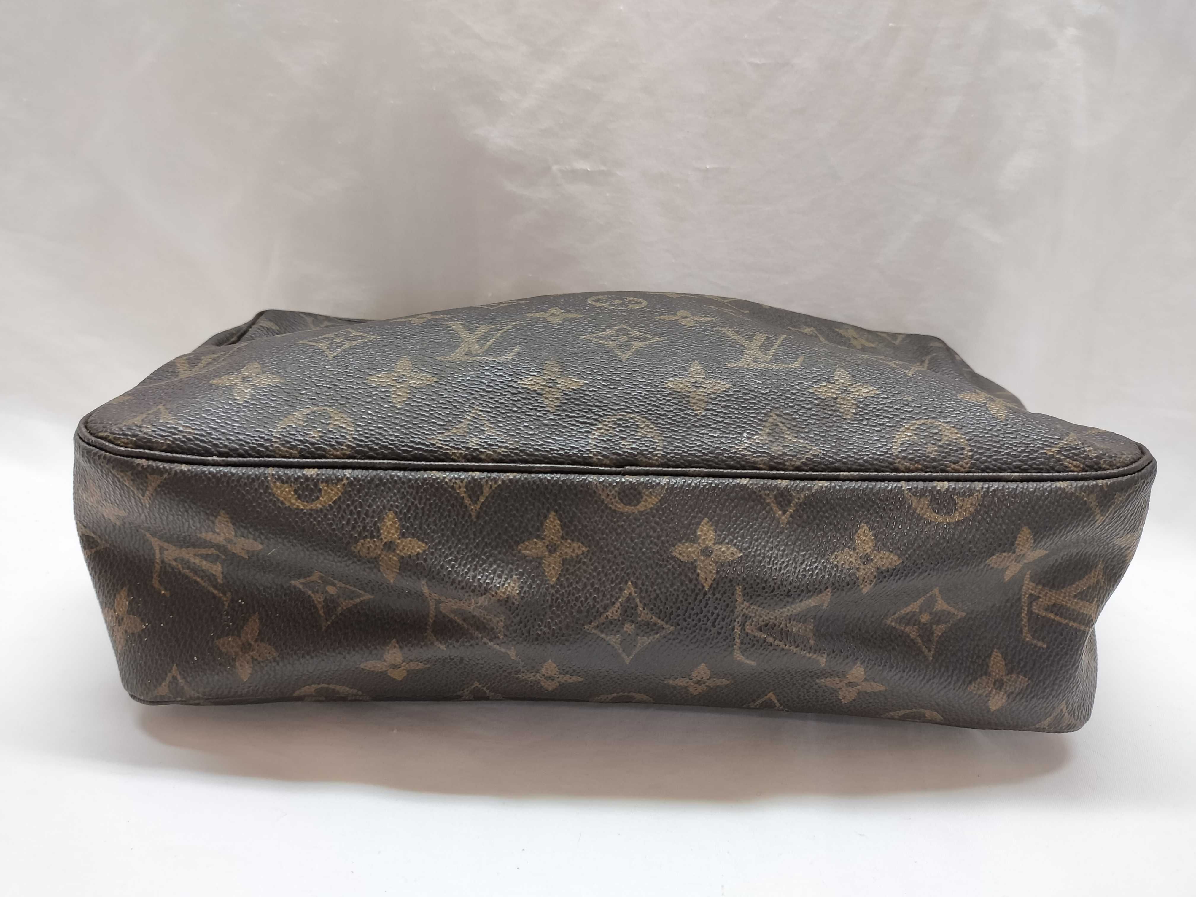 Monogram M47522 Troussard Toilette 28 Handbag (Damaged Zipper) — view 3