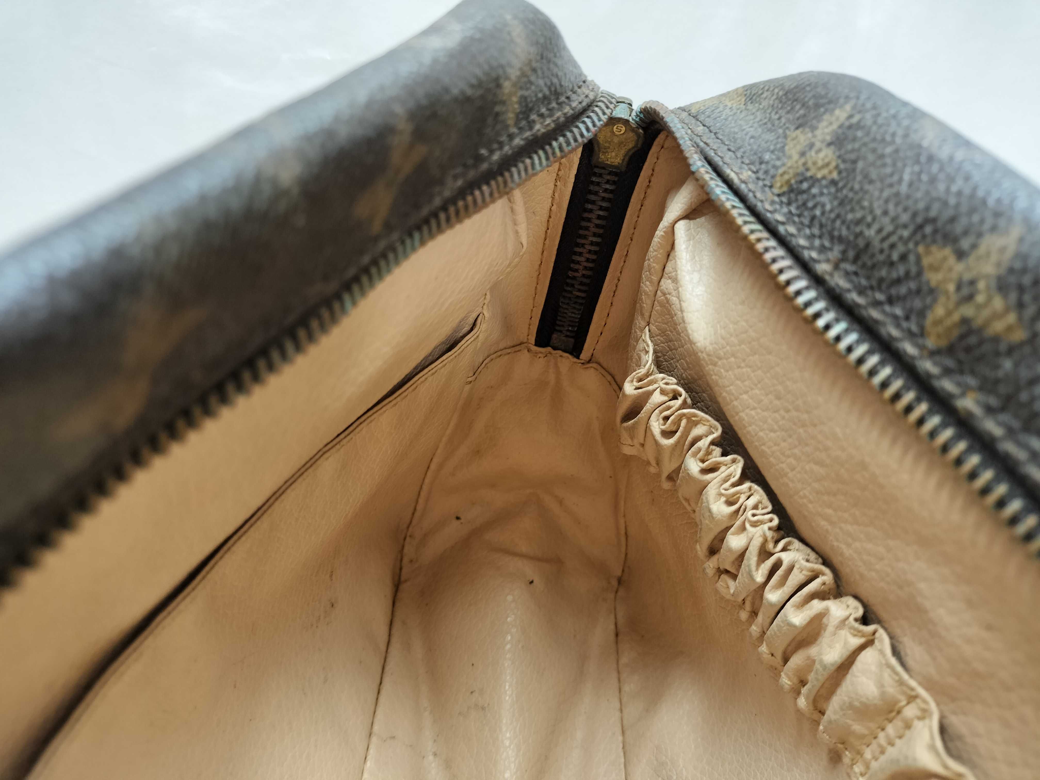 Monogram M47522 Troussard Toilette 28 Handbag (Damaged Zipper) — view 6
