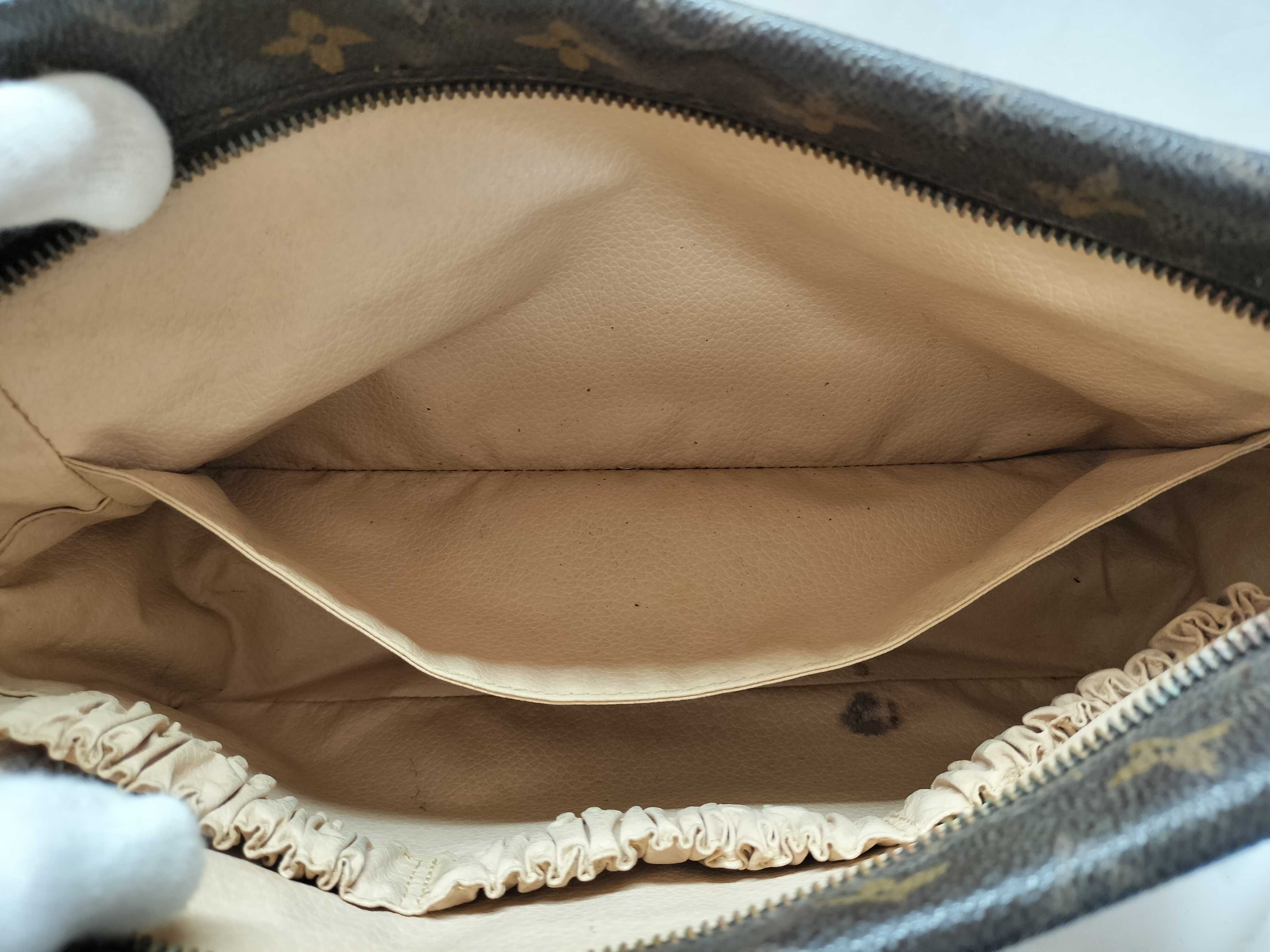 Monogram M47522 Troussard Toilette 28 Handbag (Damaged Zipper) — view 8
