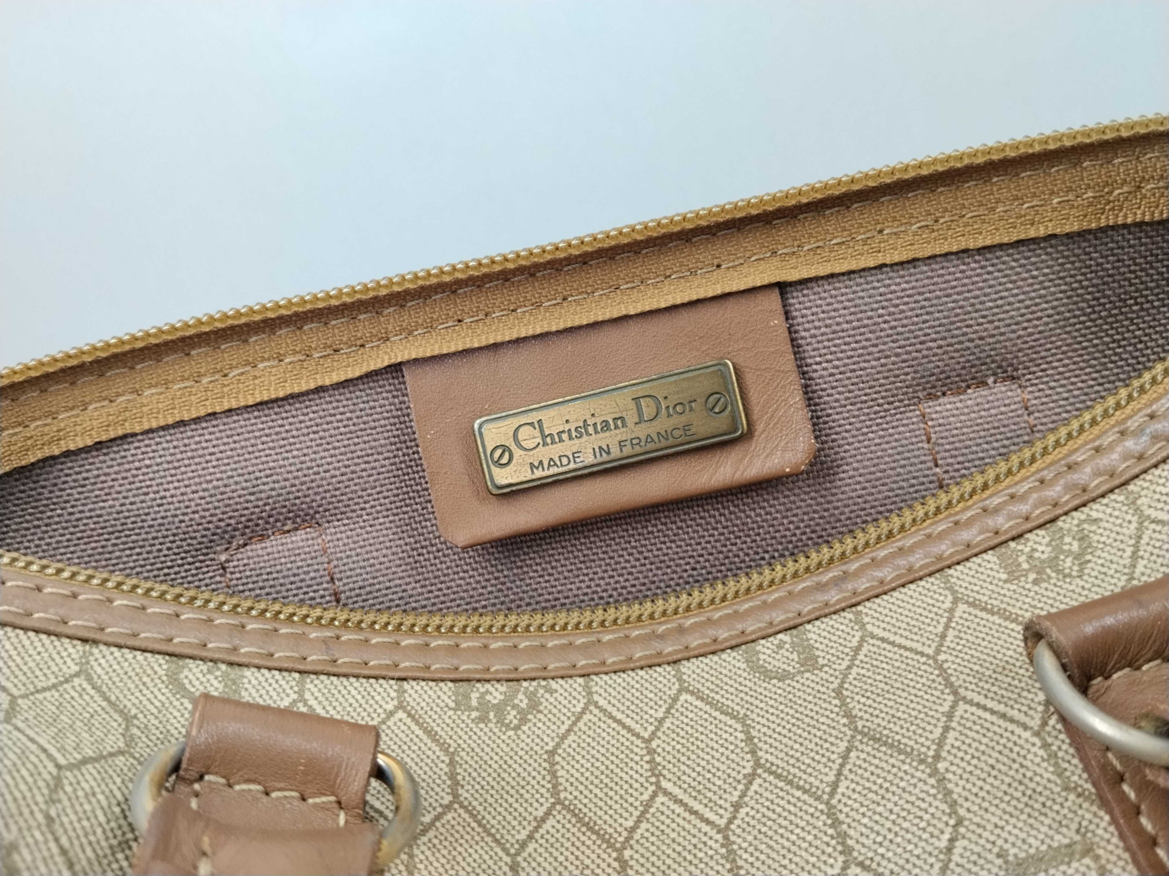 Honeycomb Pattern Boston Bag — view 13