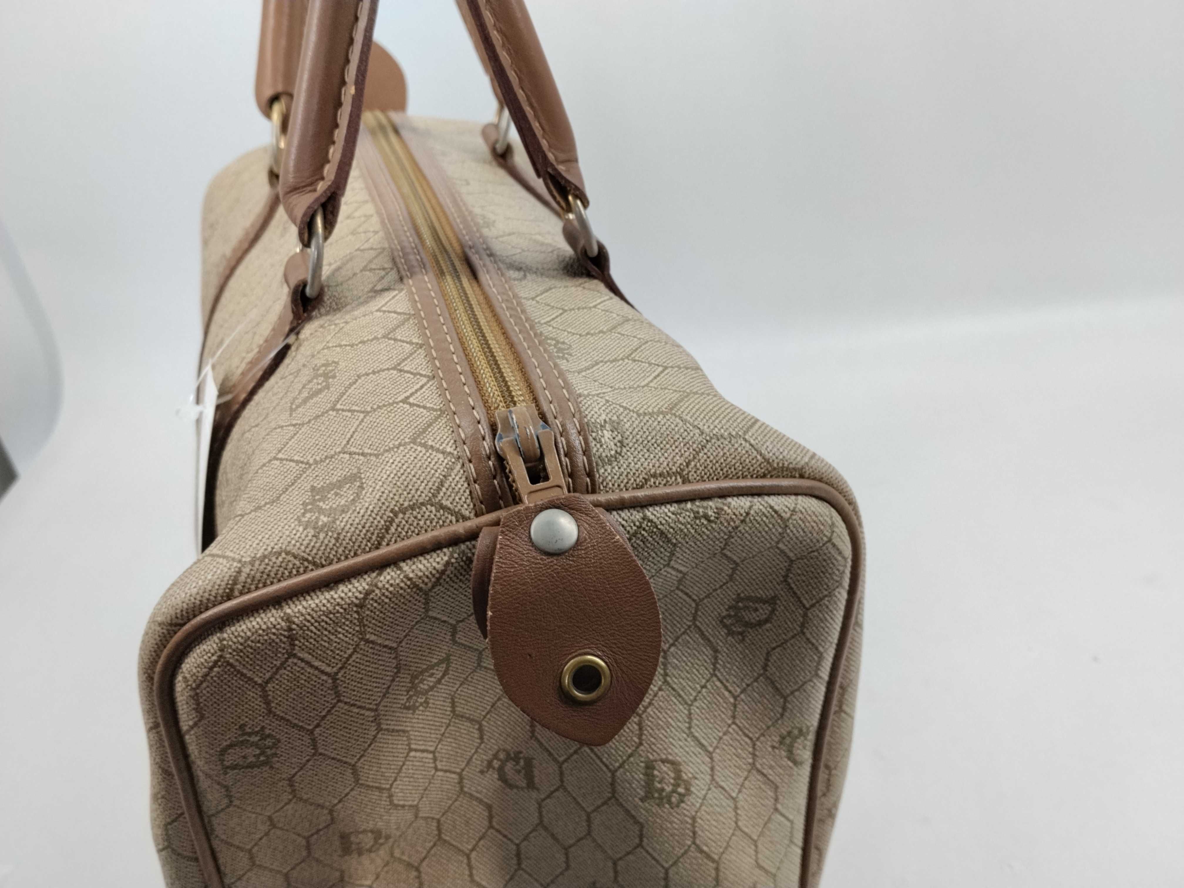 Honeycomb Pattern Boston Bag — view 6