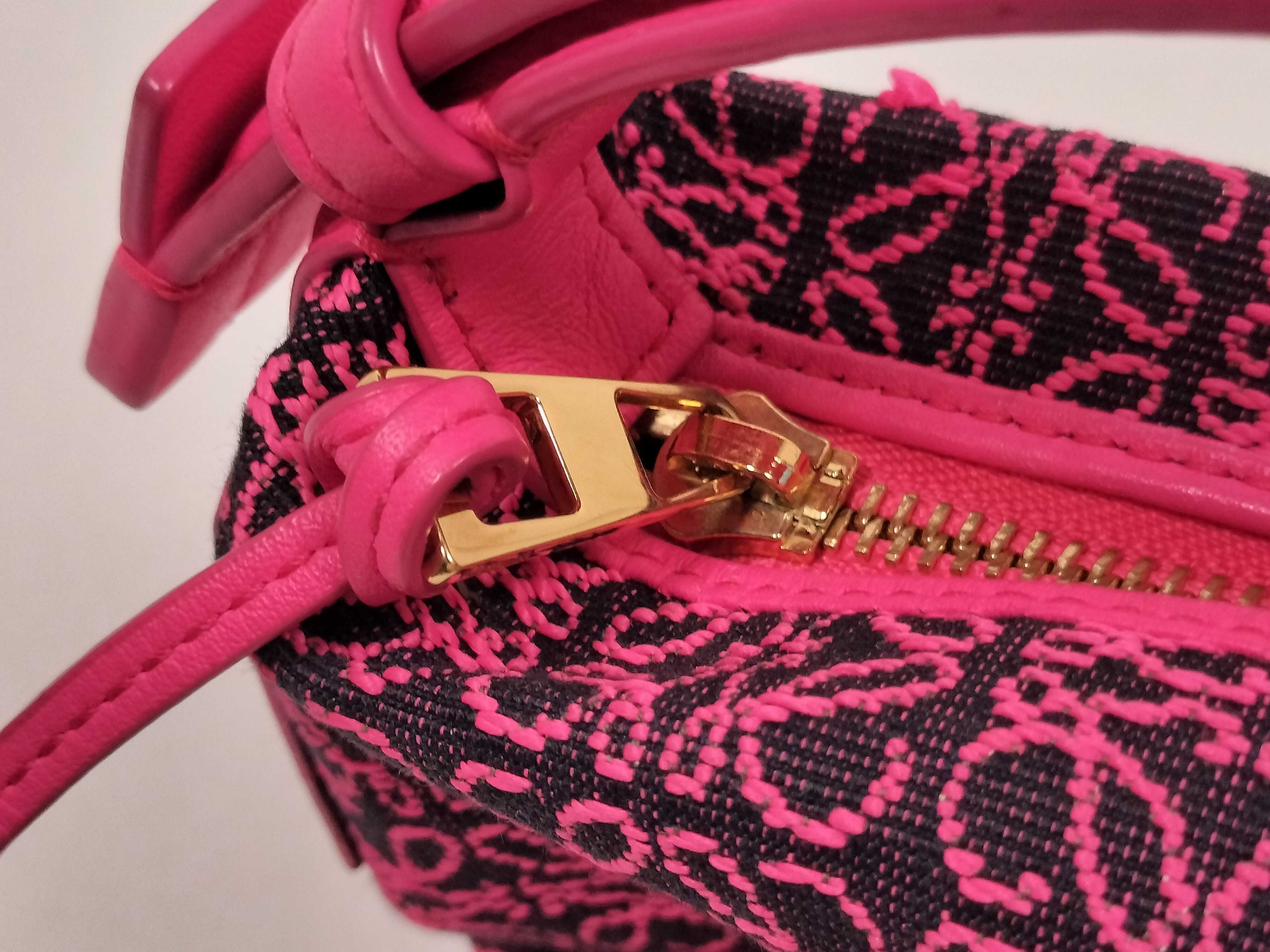 pink handbag — view 9