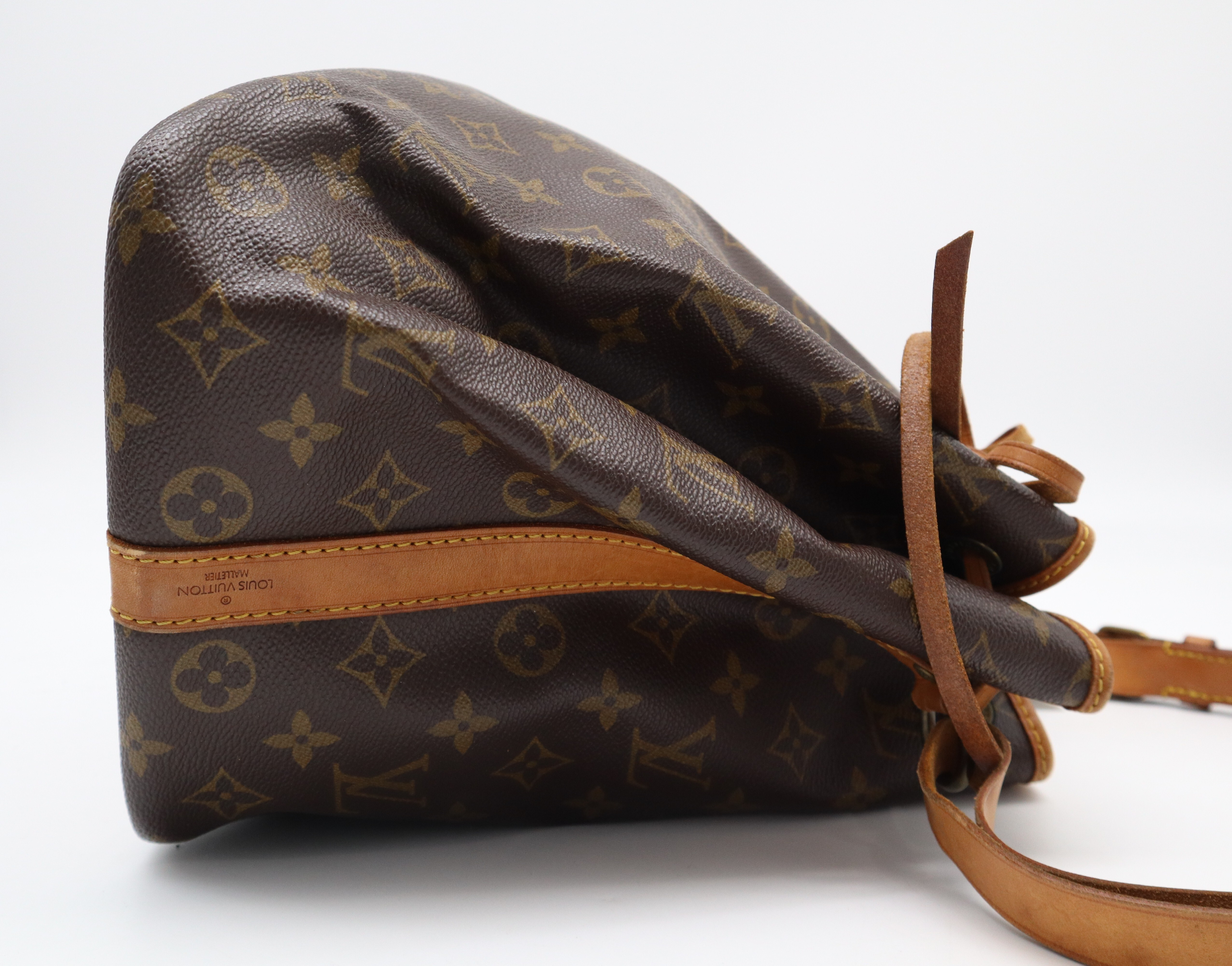 M40818 Monogram Petit Noé Shoulder Bag — view 4