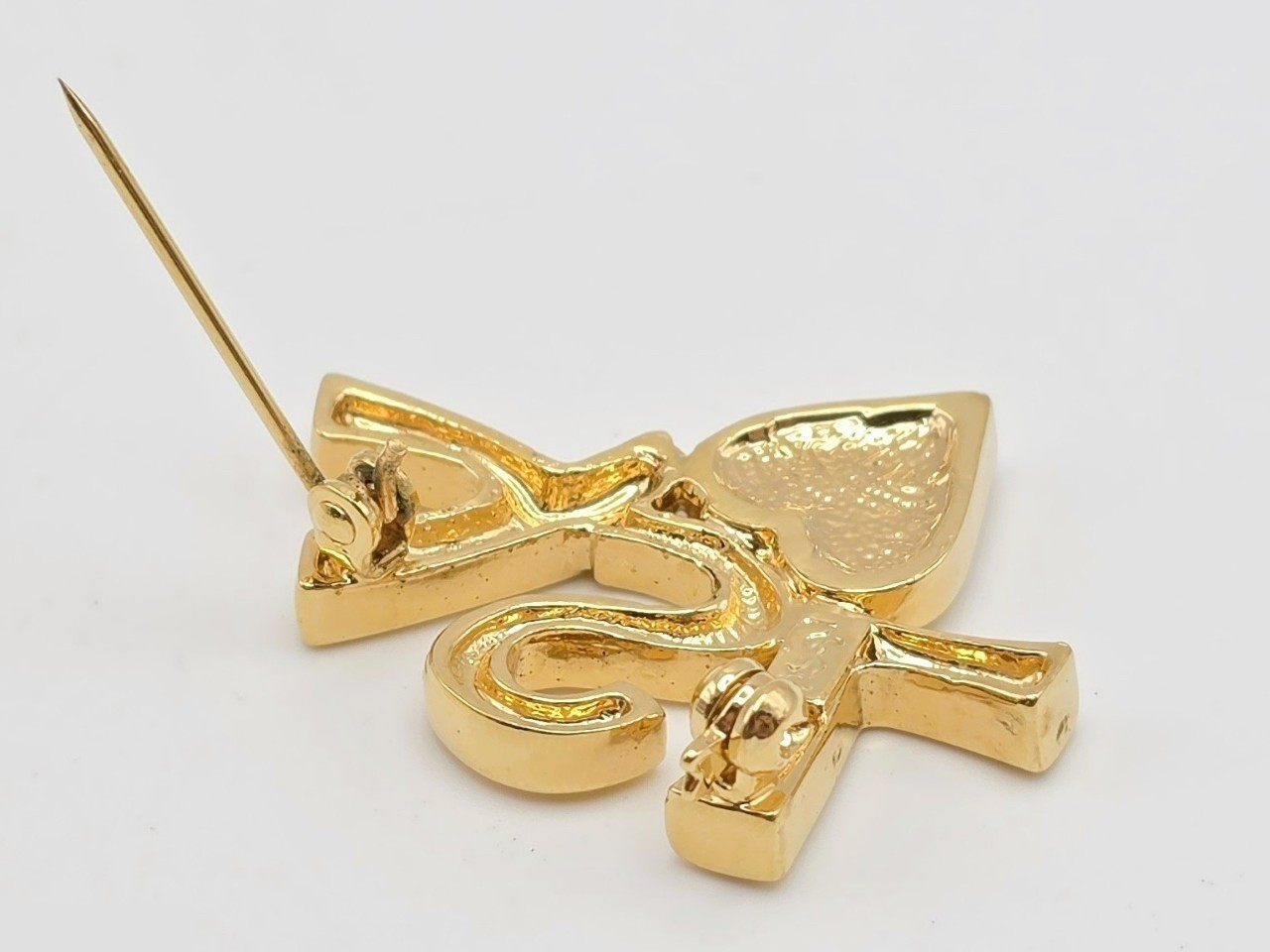 brooch — view 4