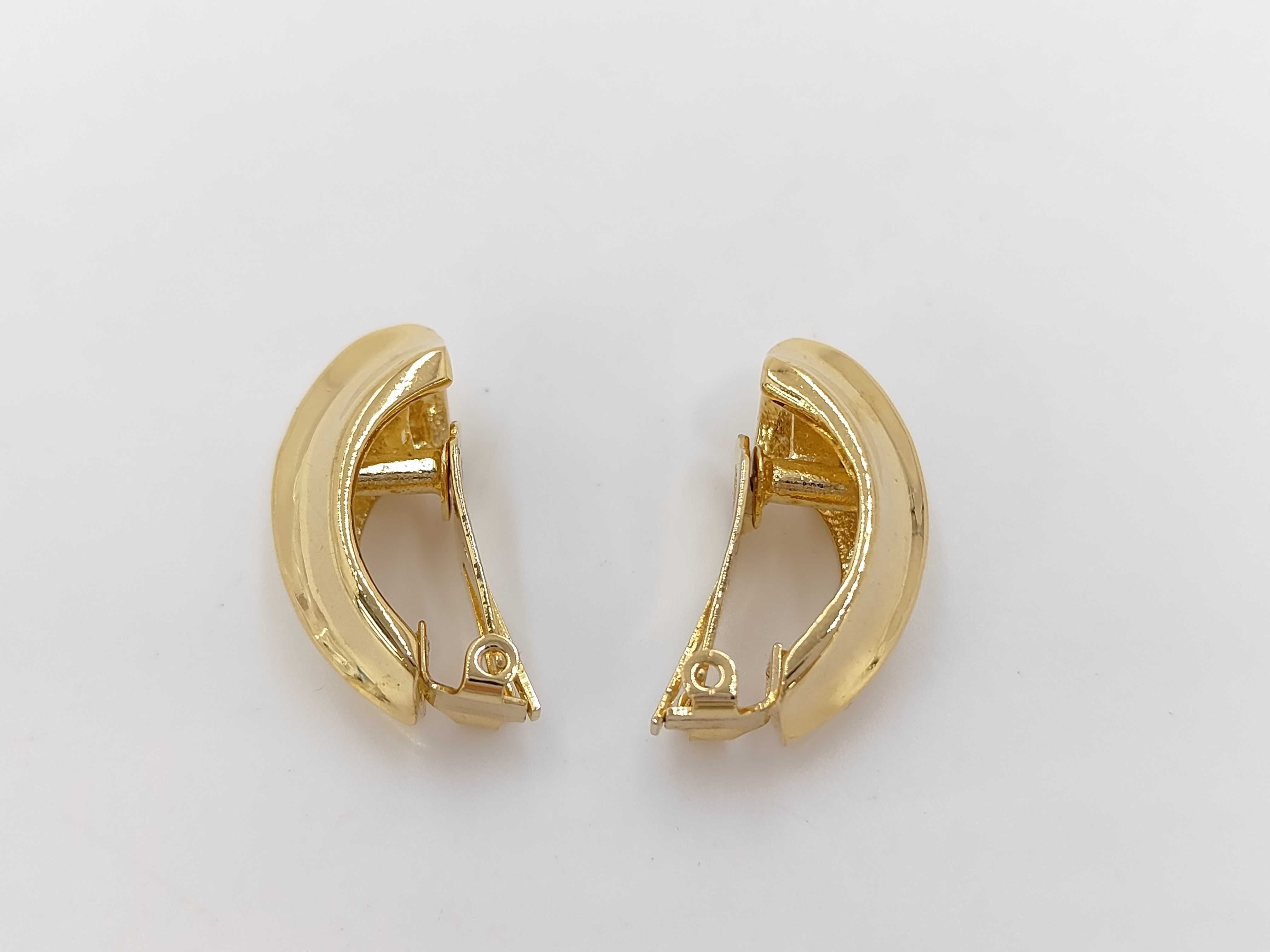 Earrings — view 3