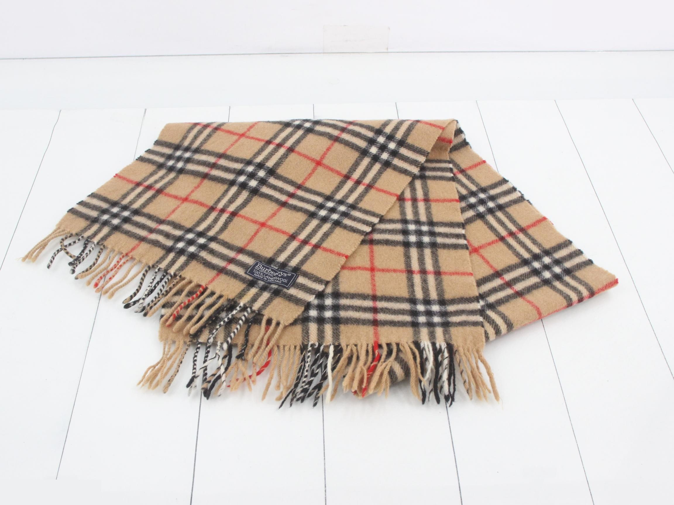 Other lines: Small items, accessories, and scarves — view 2