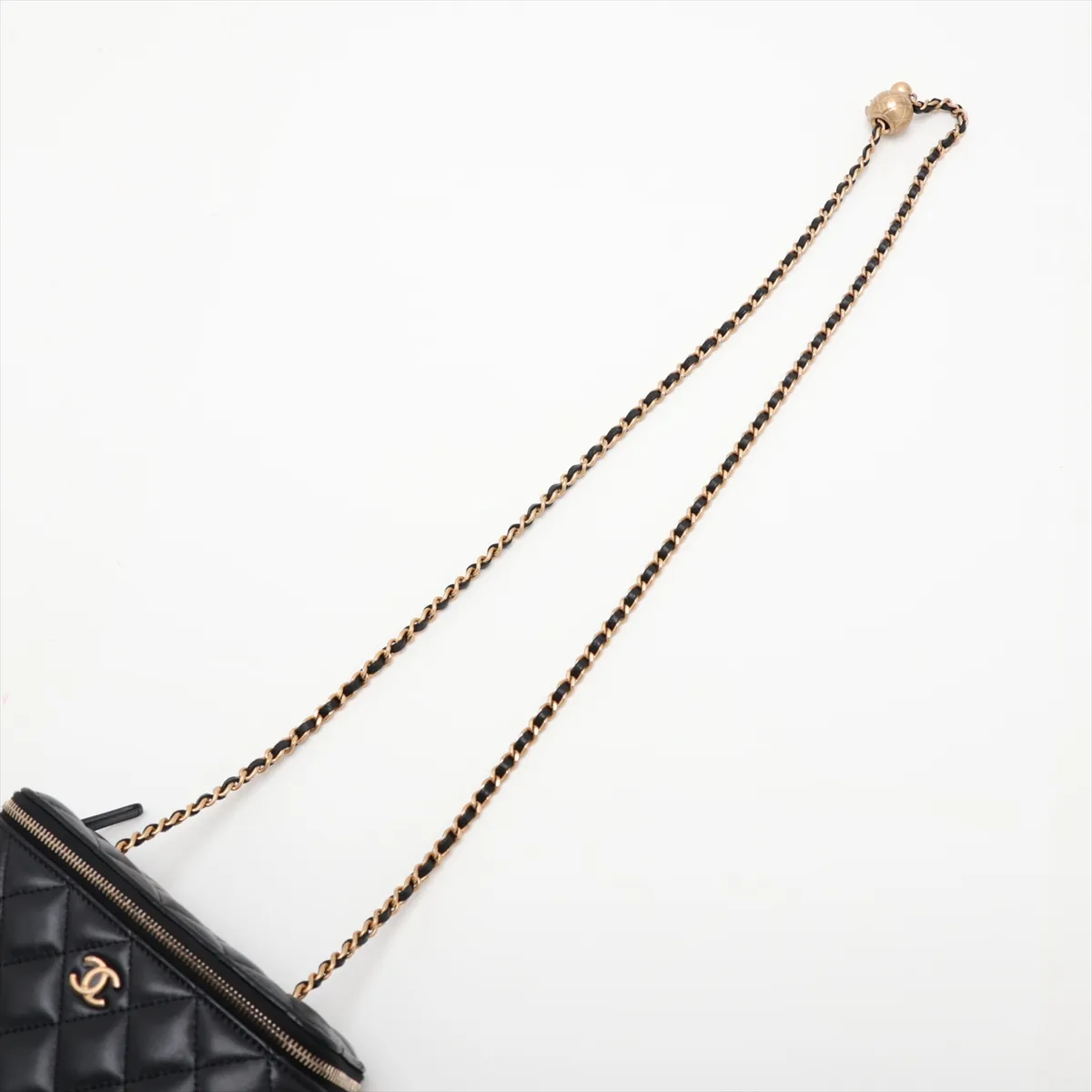 Matelassé Lambskin Shoulder Bag Vanity Case, Black with Gold Hardware, Serial Number 31569969 (Serial Number in the 31st range) — view 5