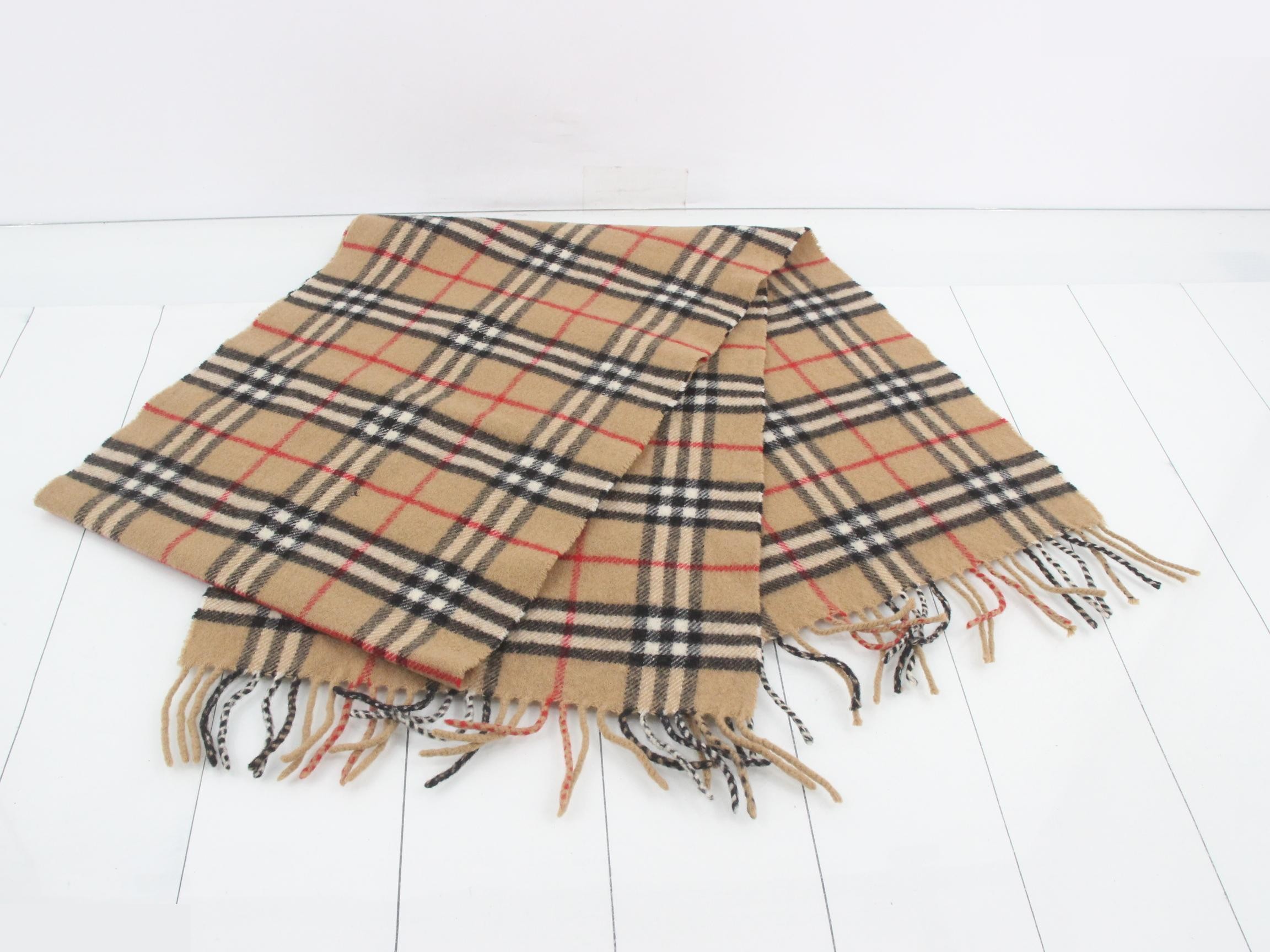 Other lines: Small items, accessories, and scarves — view 3