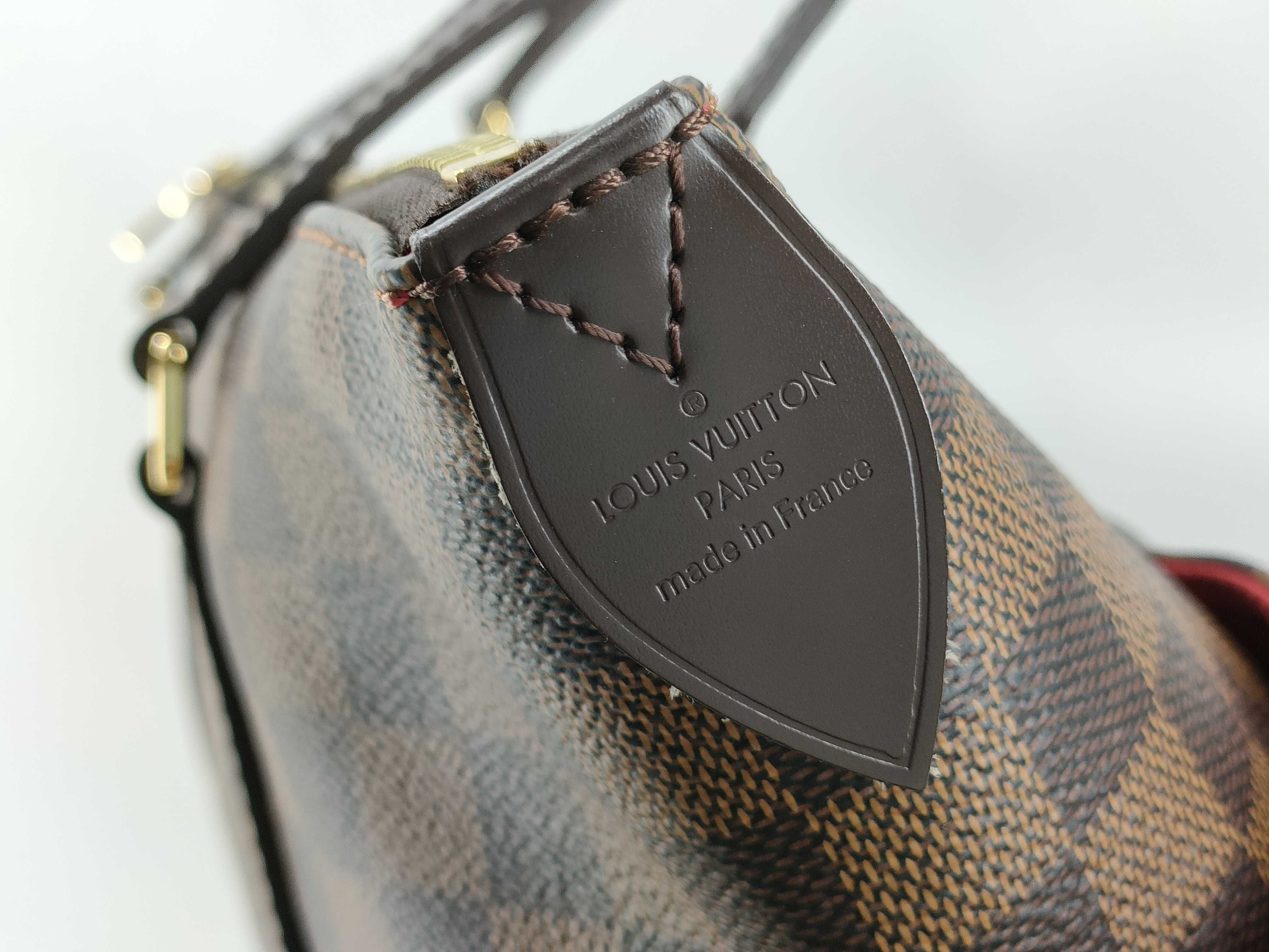 LV Damier Totally MM Tote Bag — view 9