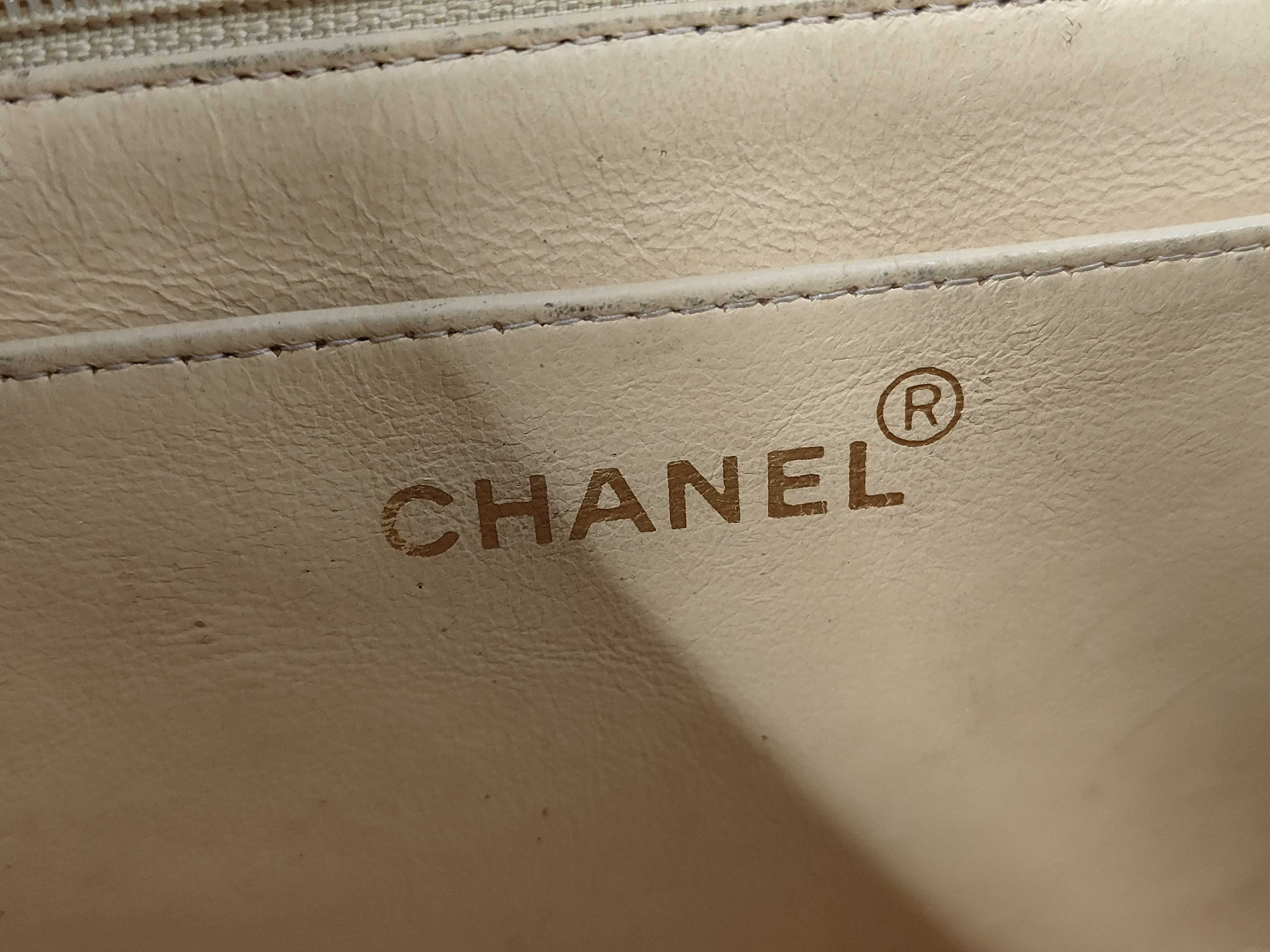 Matelassé 25 Diana No. 2 Chain Shoulder Bag — view 11