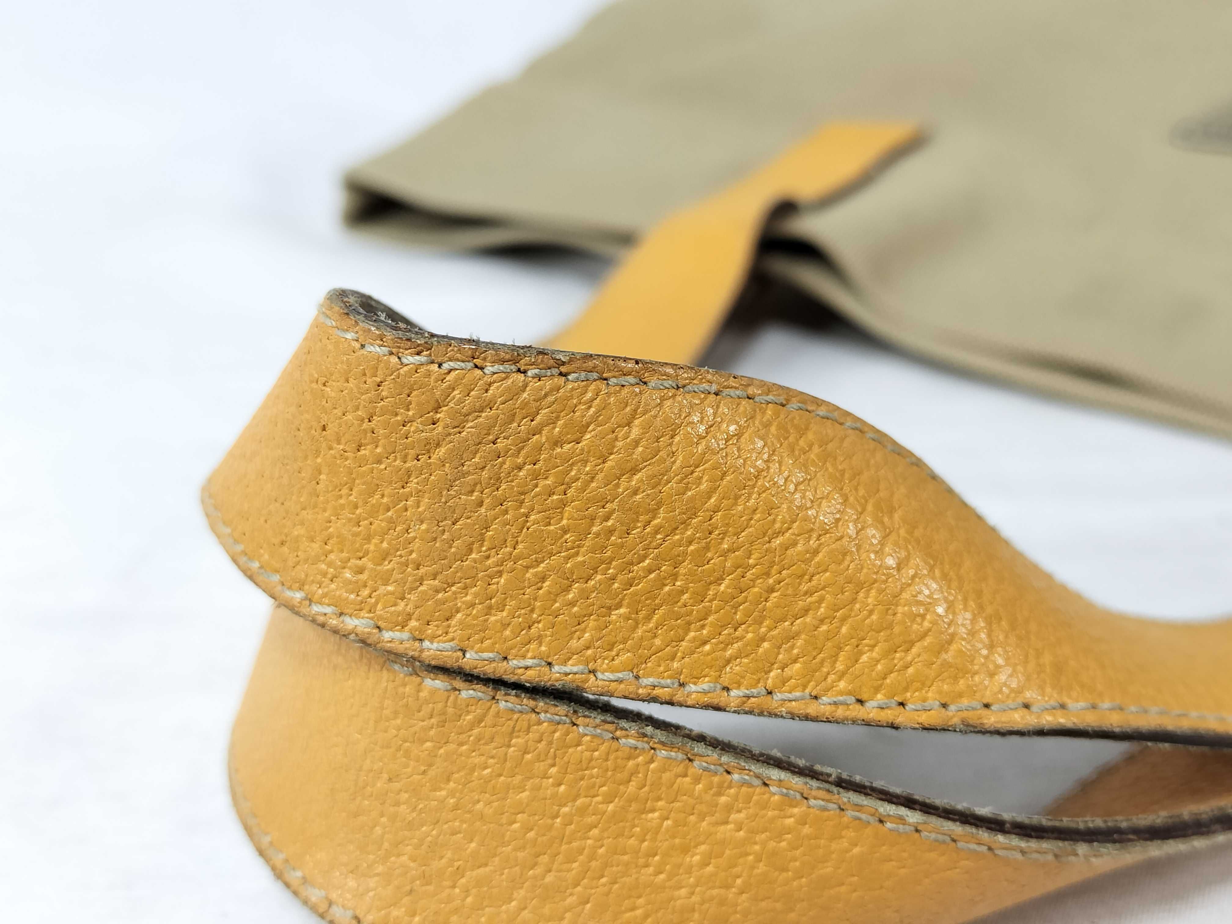 handbag — view 4