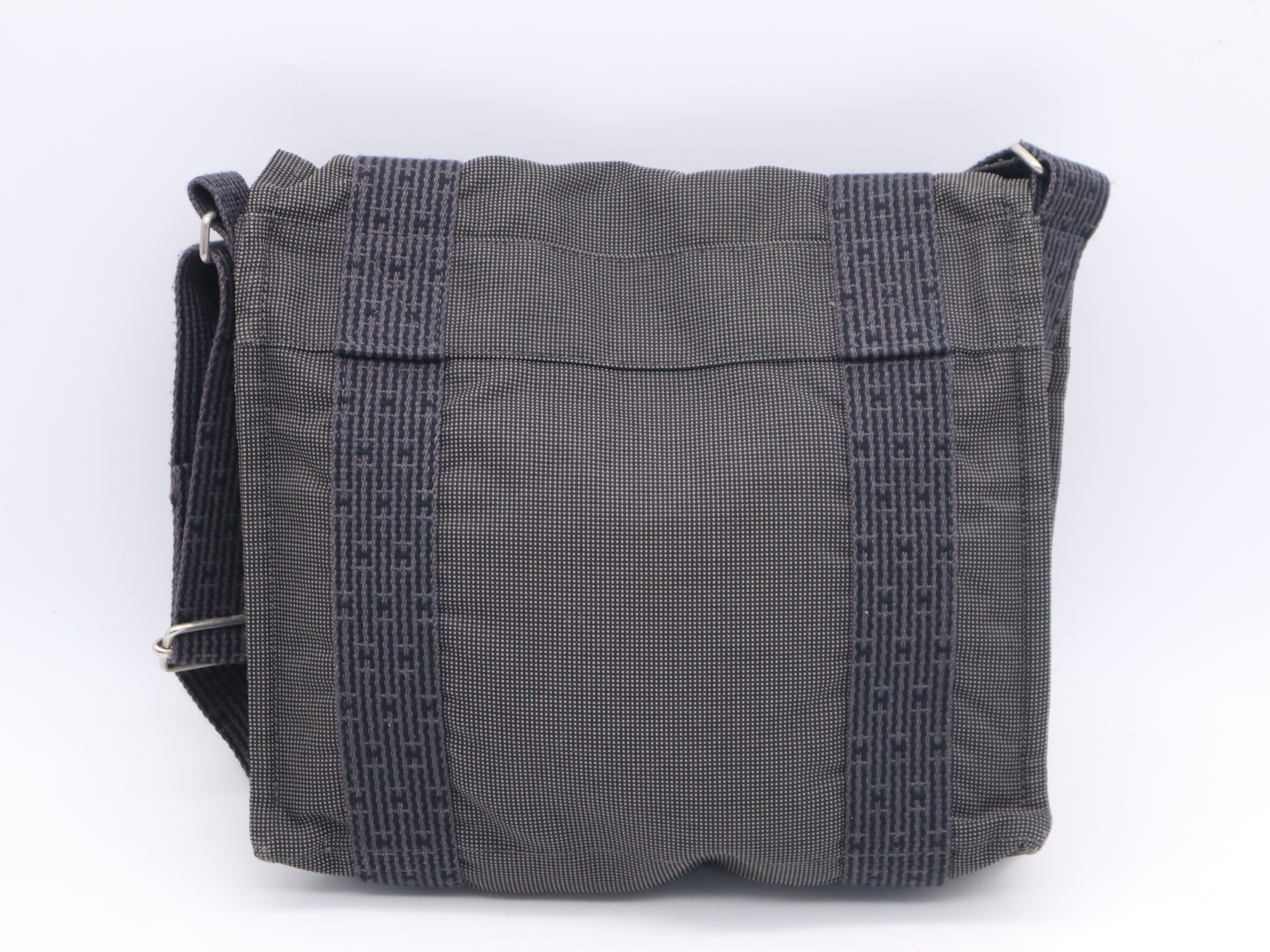 Canvas x Leather Herline Bassas PM Grey Silver Hardware Shoulder Bag — view 2