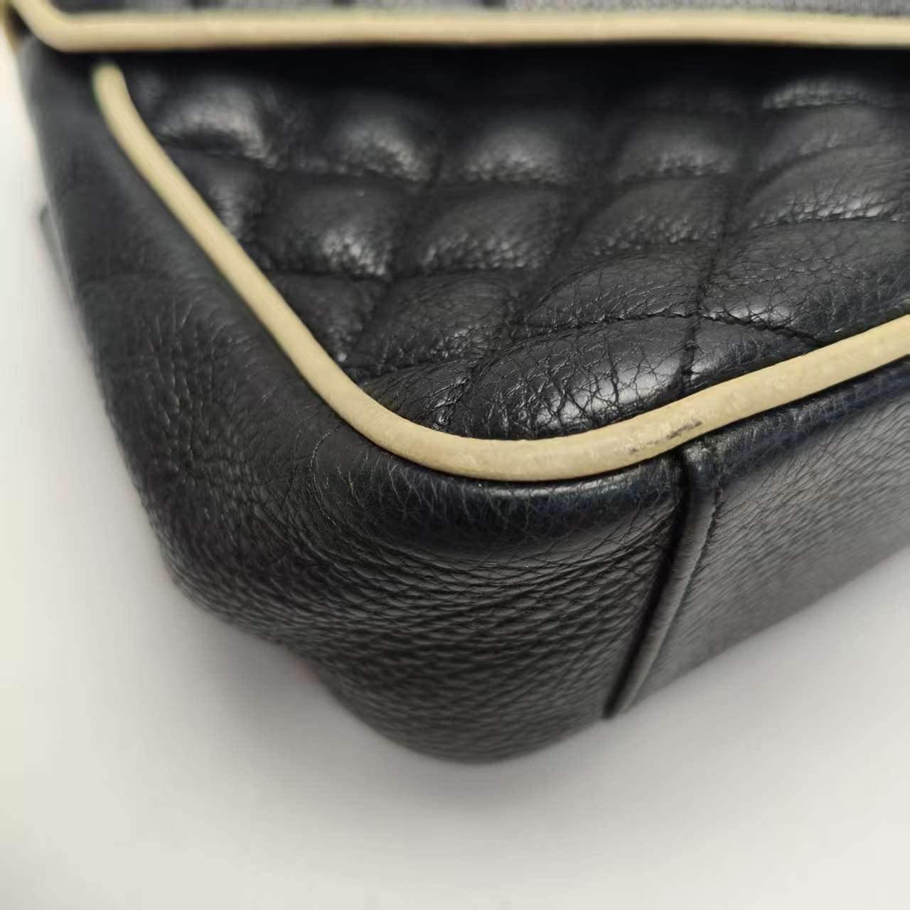 【*Shipped from: China*】Yves Saint Laurent Envelope Leather Shoulder Bag — view 6