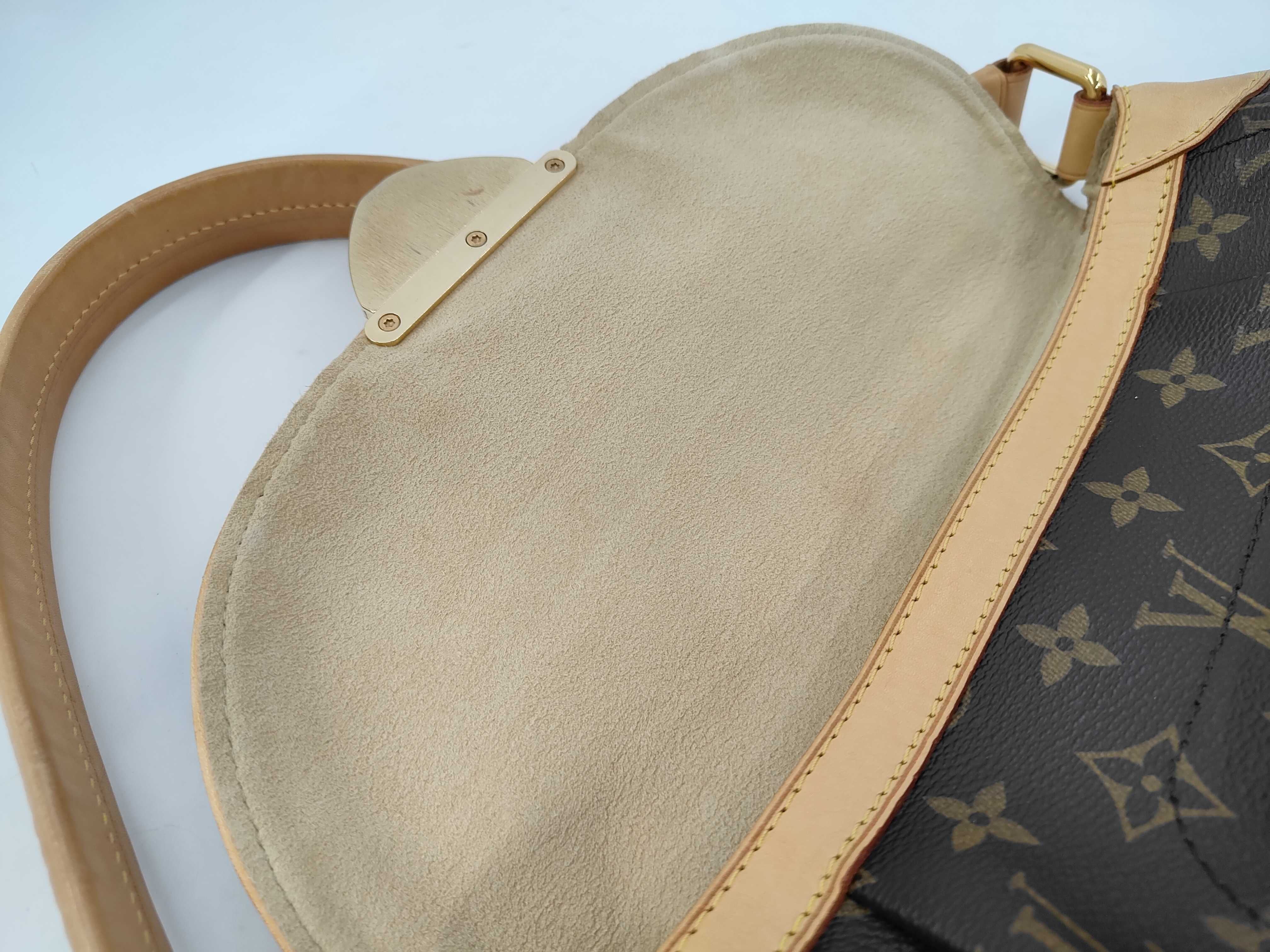 Beverly MM Shoulder Bag/Handbag — view 10
