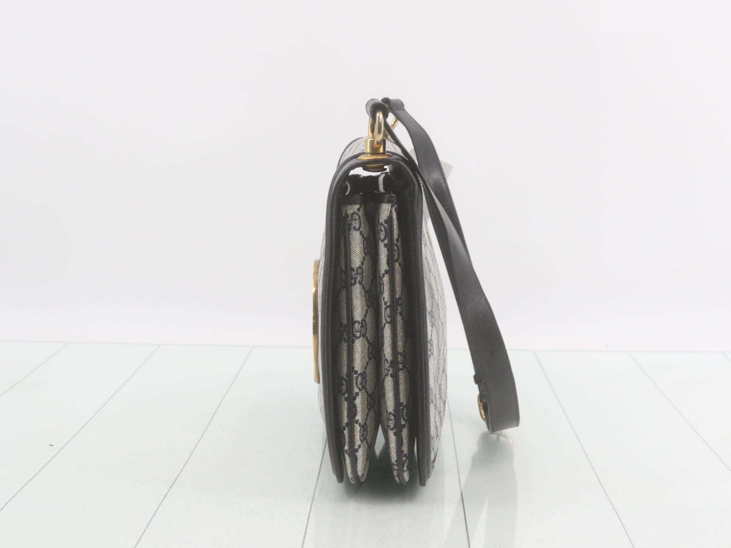Interlocking GG Supreme Shoulder Bag — view 3