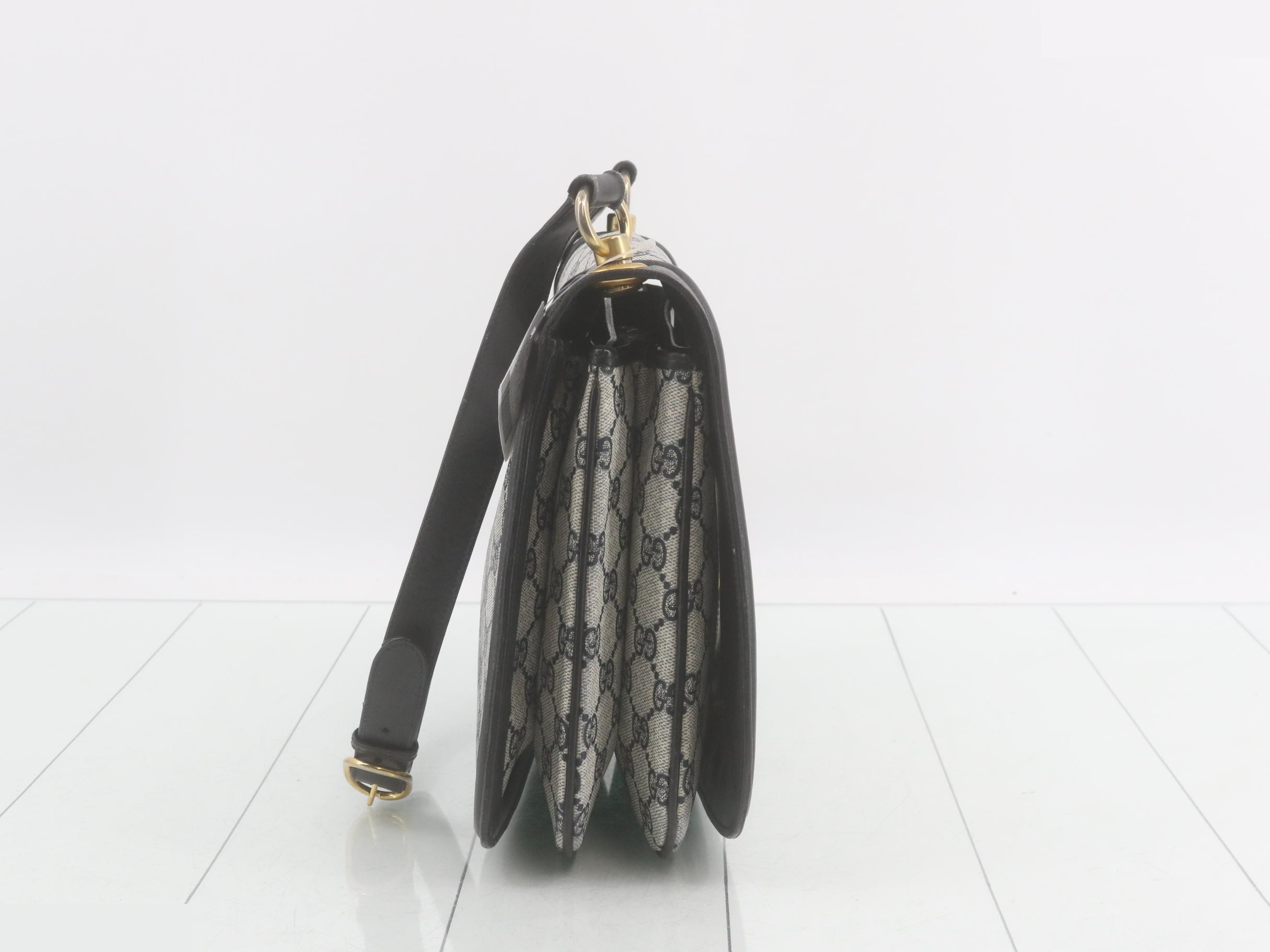 Interlocking GG Supreme Shoulder Bag — view 4