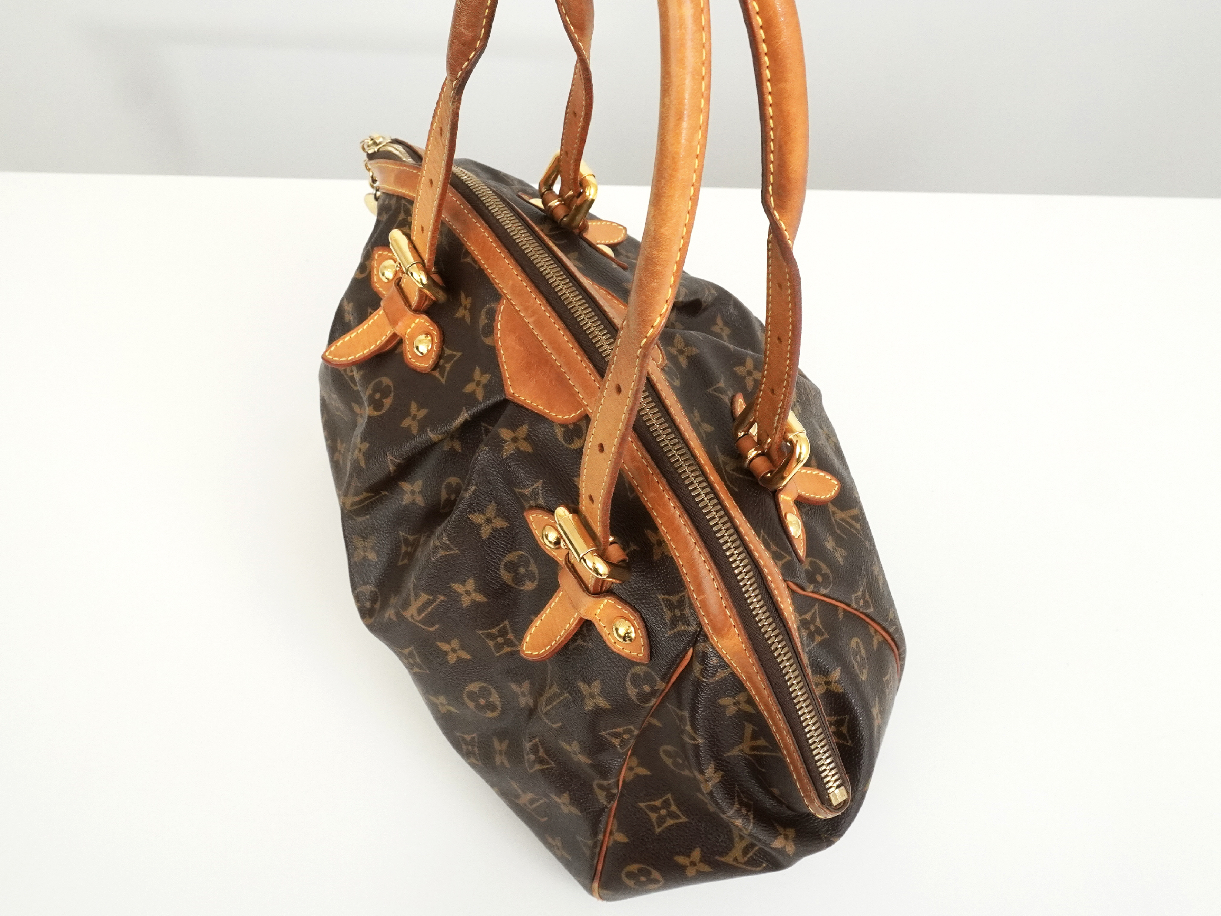 Monogram Tivoli GM M40144 Handbag — view 4