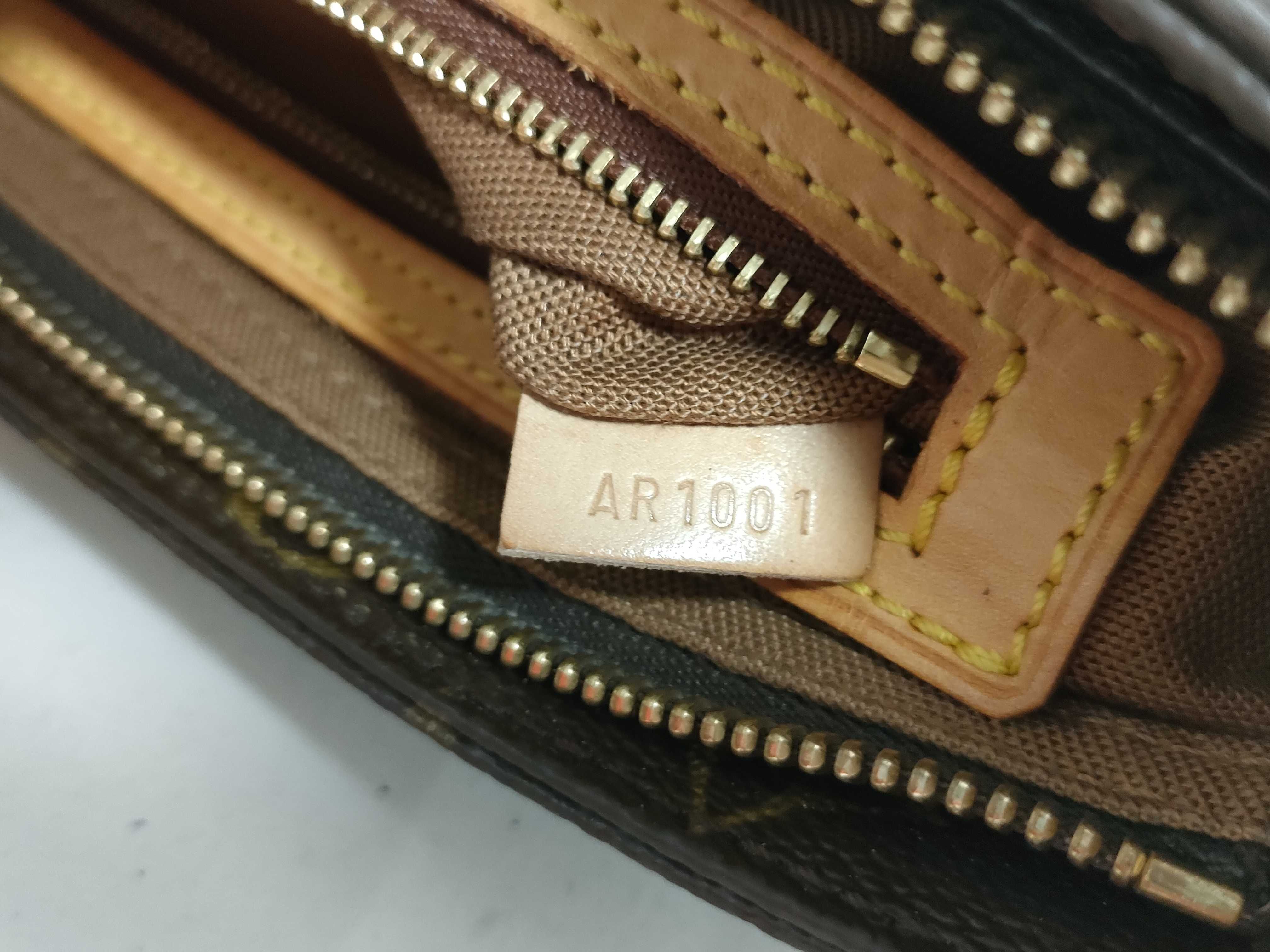 Monogram M51240 Trotteur Shoulder Bag — view 13