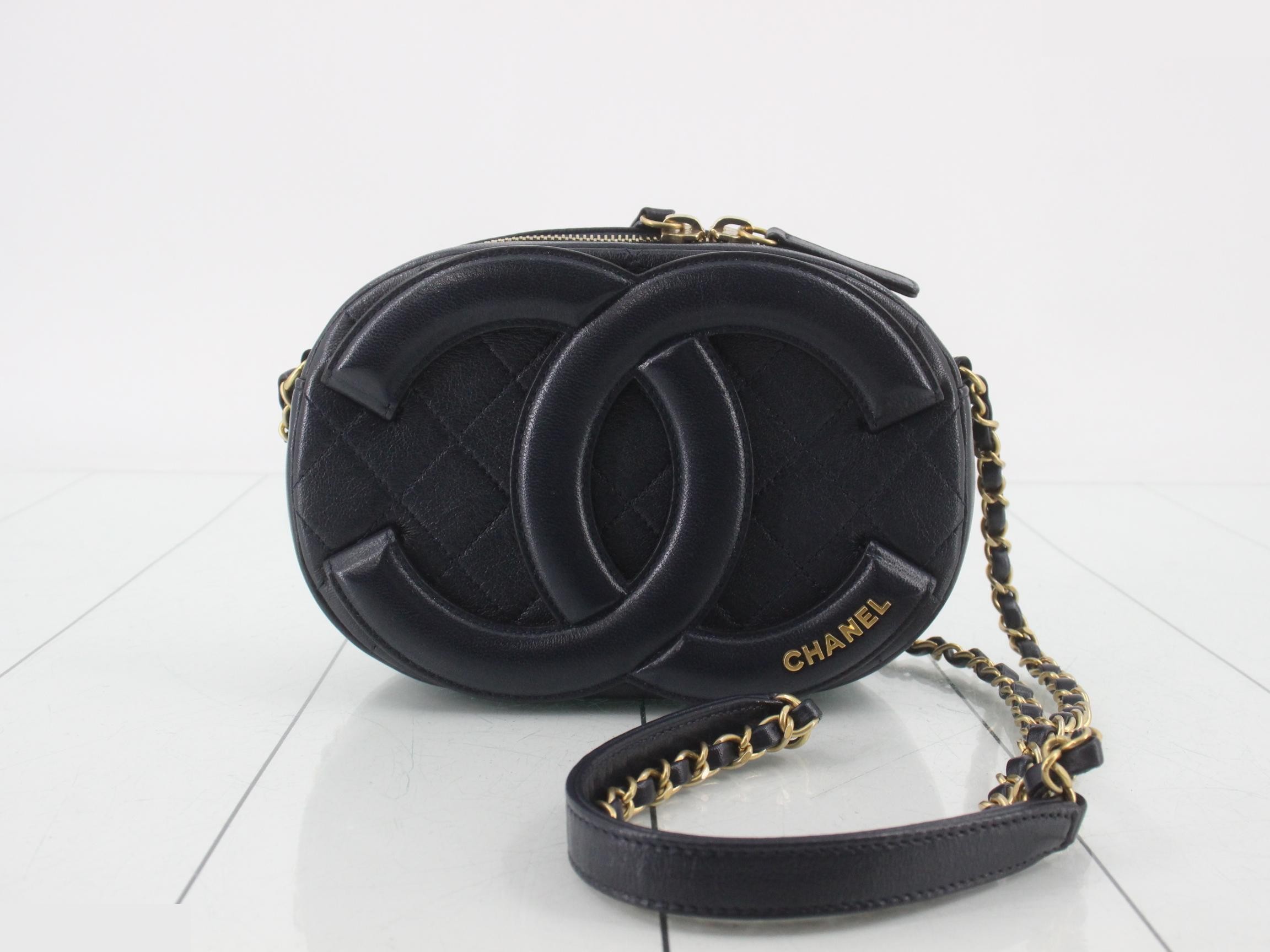 Camera bag, chain shoulder bag, lambskin, navy