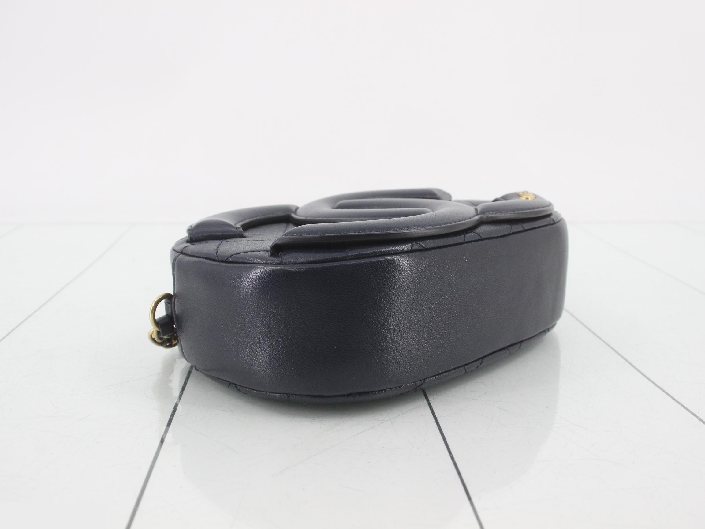 Camera bag, chain shoulder bag, lambskin, navy — view 5