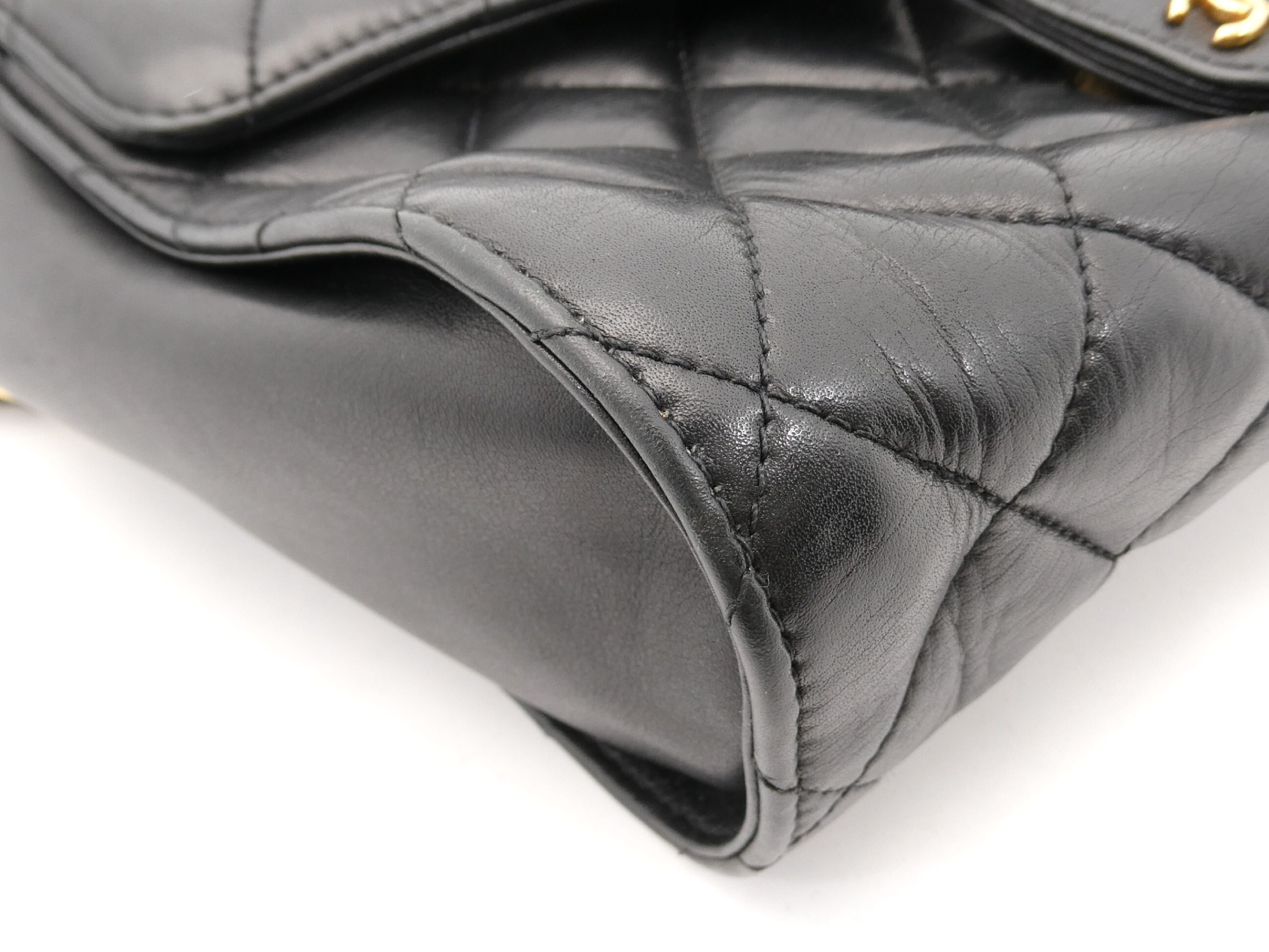 Matelassé Coco Mark Chain Shoulder Bag — view 10